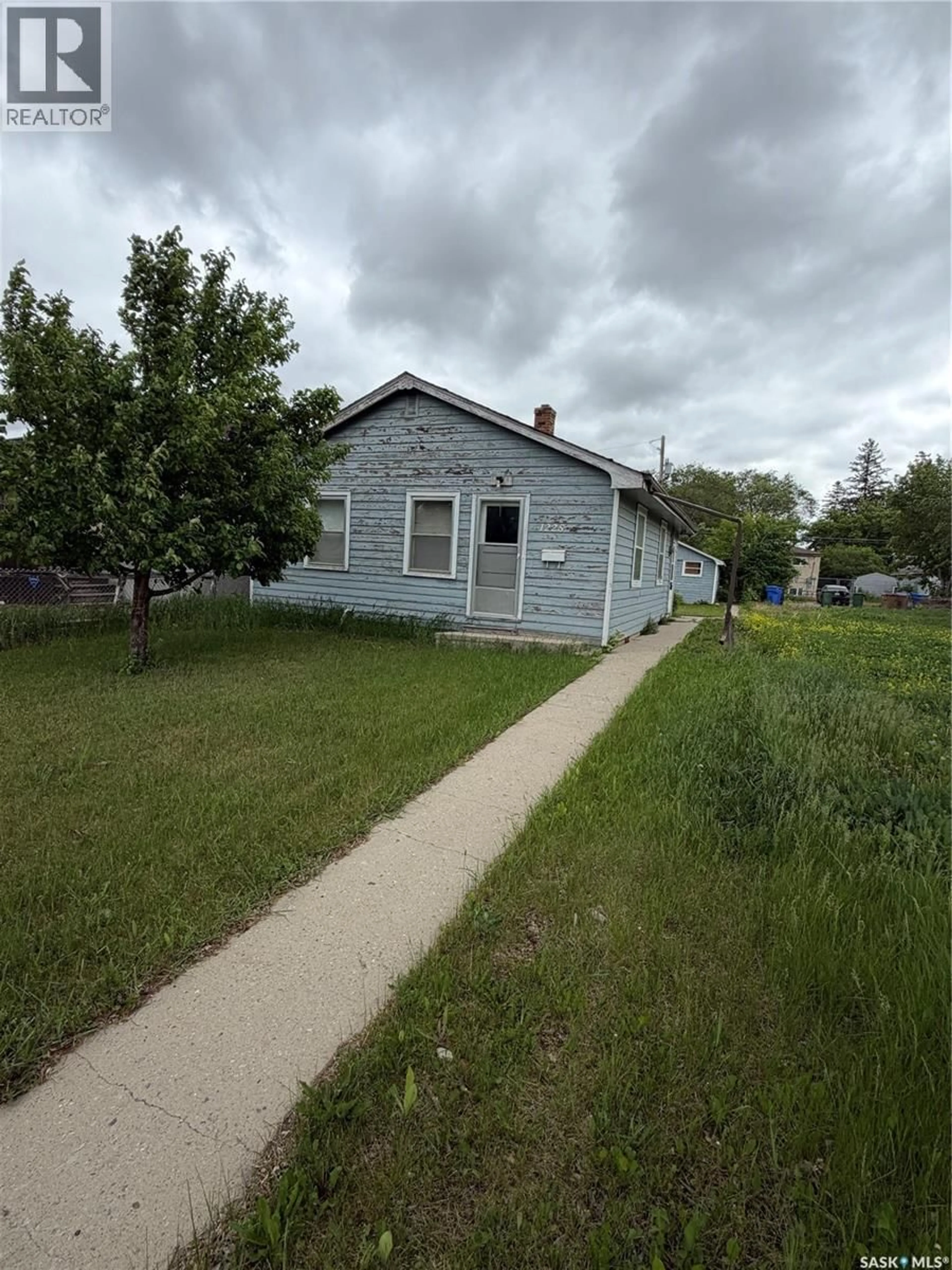 Shed for 1225 ATKINSON STREET, Regina Saskatchewan S4N3V7