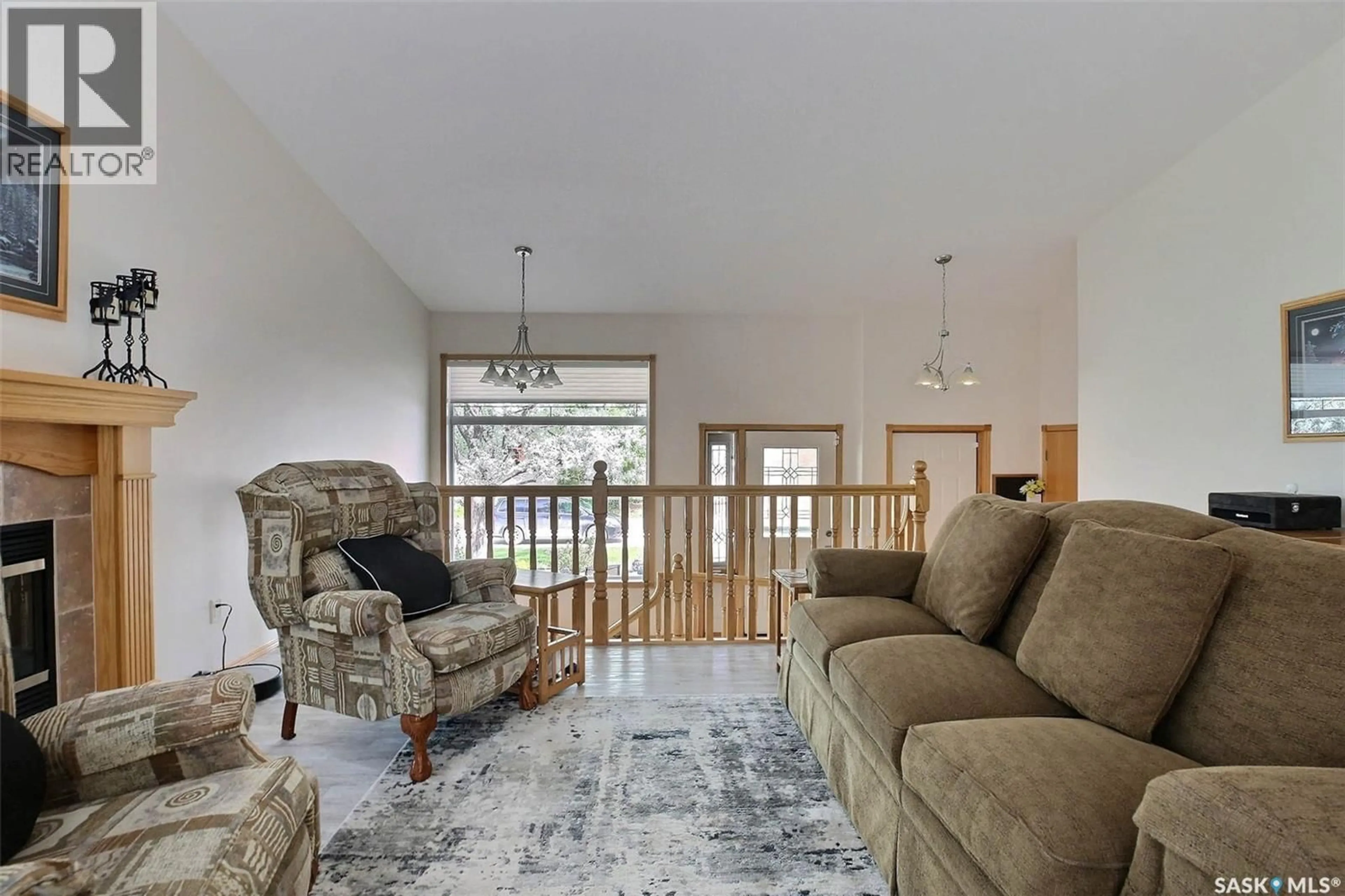 Living room with furniture, unknown for 5082 FAHLMAN CRESCENT, Regina Saskatchewan S4X4R9