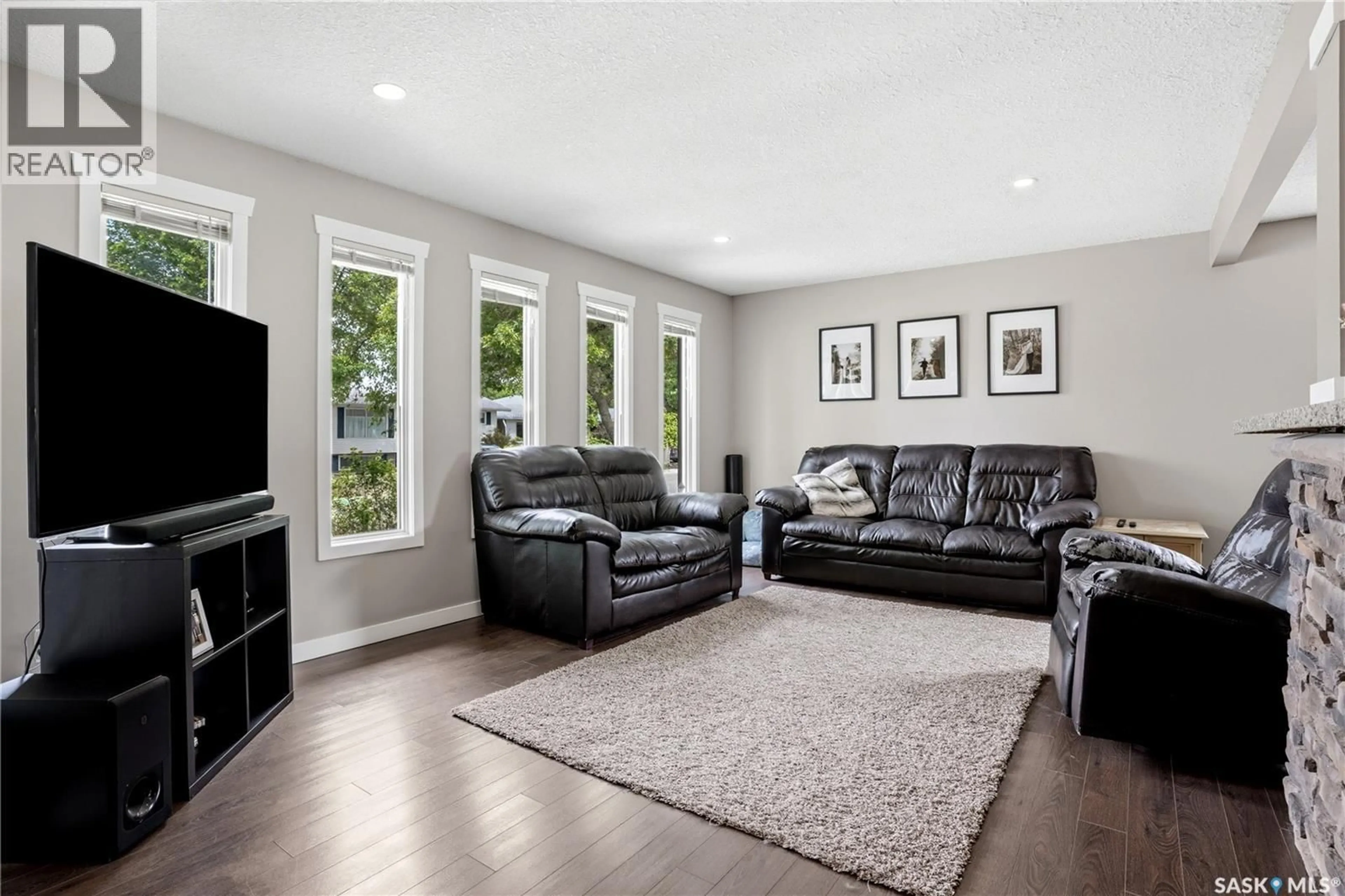 Living room with furniture, unknown for 55 KENNEDY CRESCENT, Regina Saskatchewan S4R6G3
