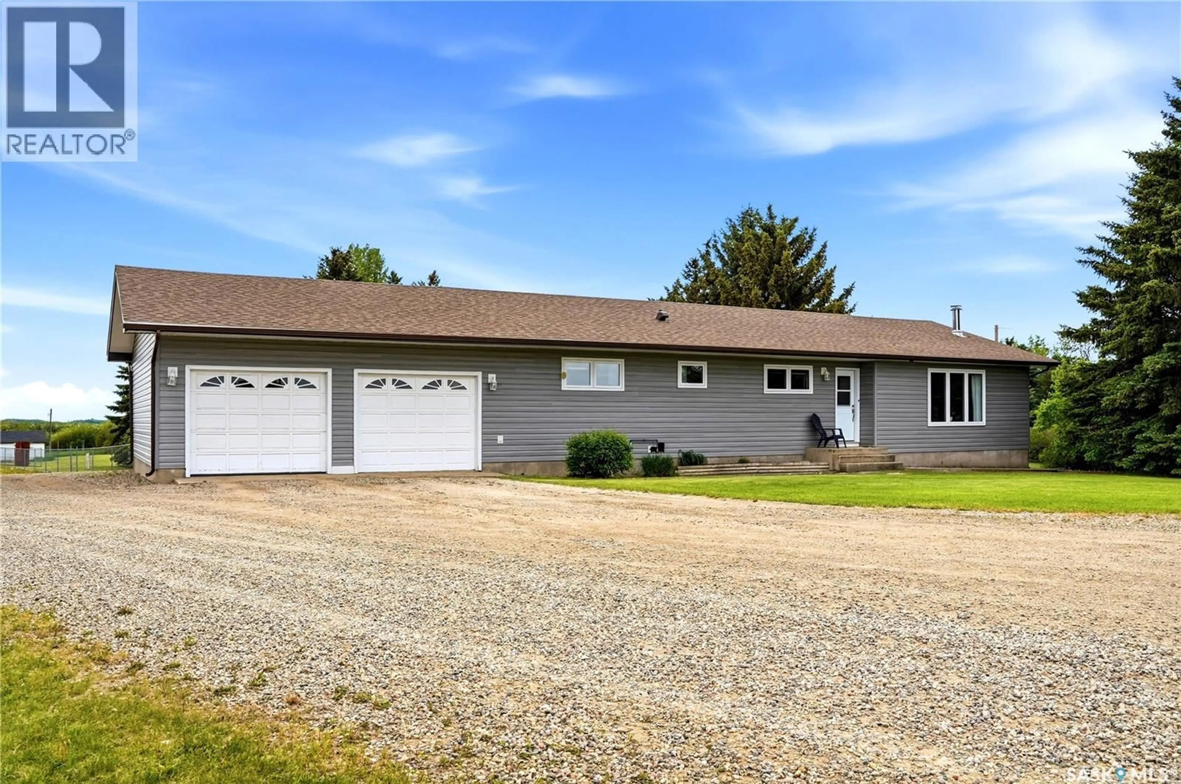 Home with vinyl exterior material, street for RM of Lumsden - LT ACREAGE, Lumsden Rm No. 189 Saskatchewan S4P2Z1