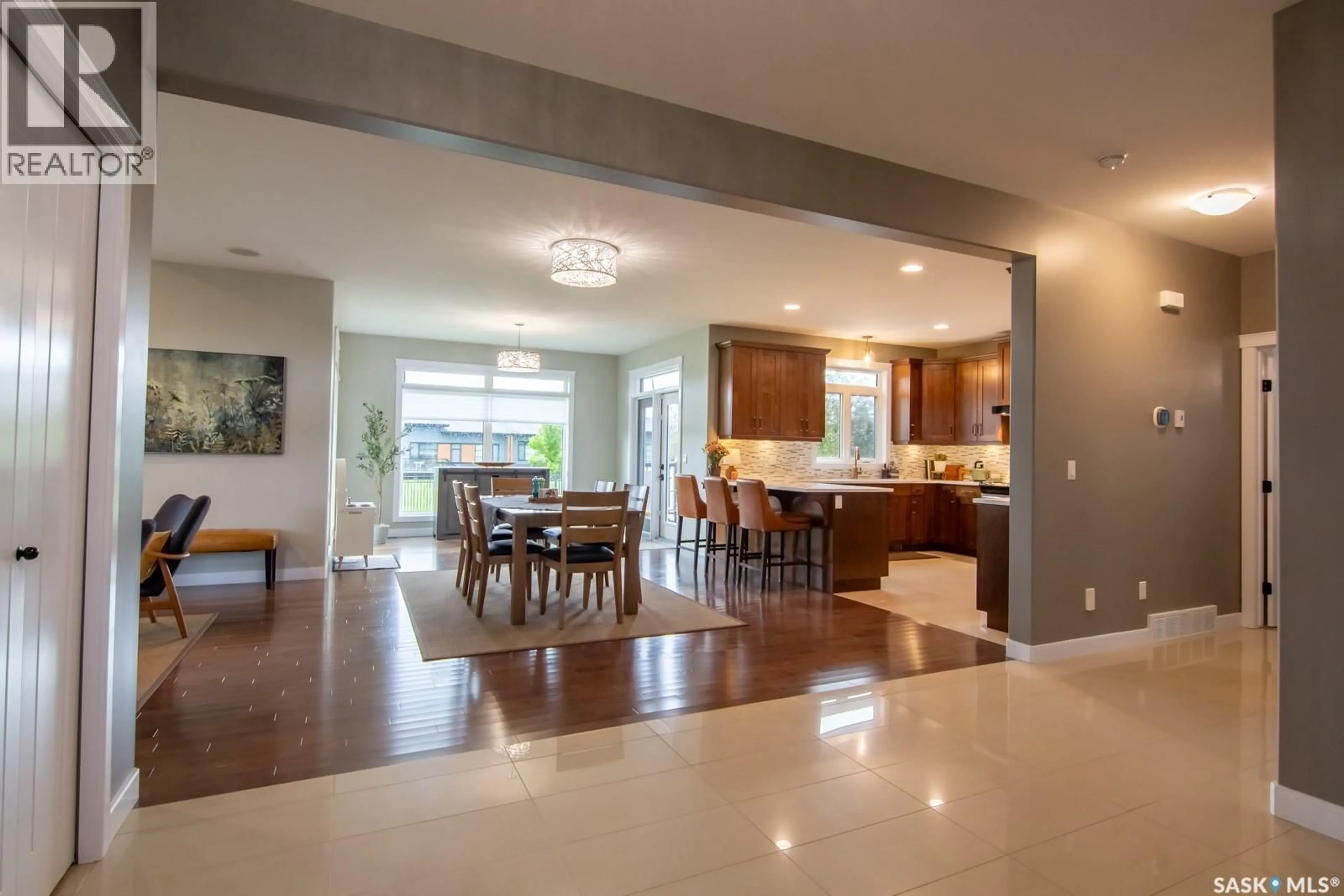 Open concept kitchen, ceramic/tile floor for 243 POHORECKY STREET, Saskatoon Saskatchewan S7W0J3