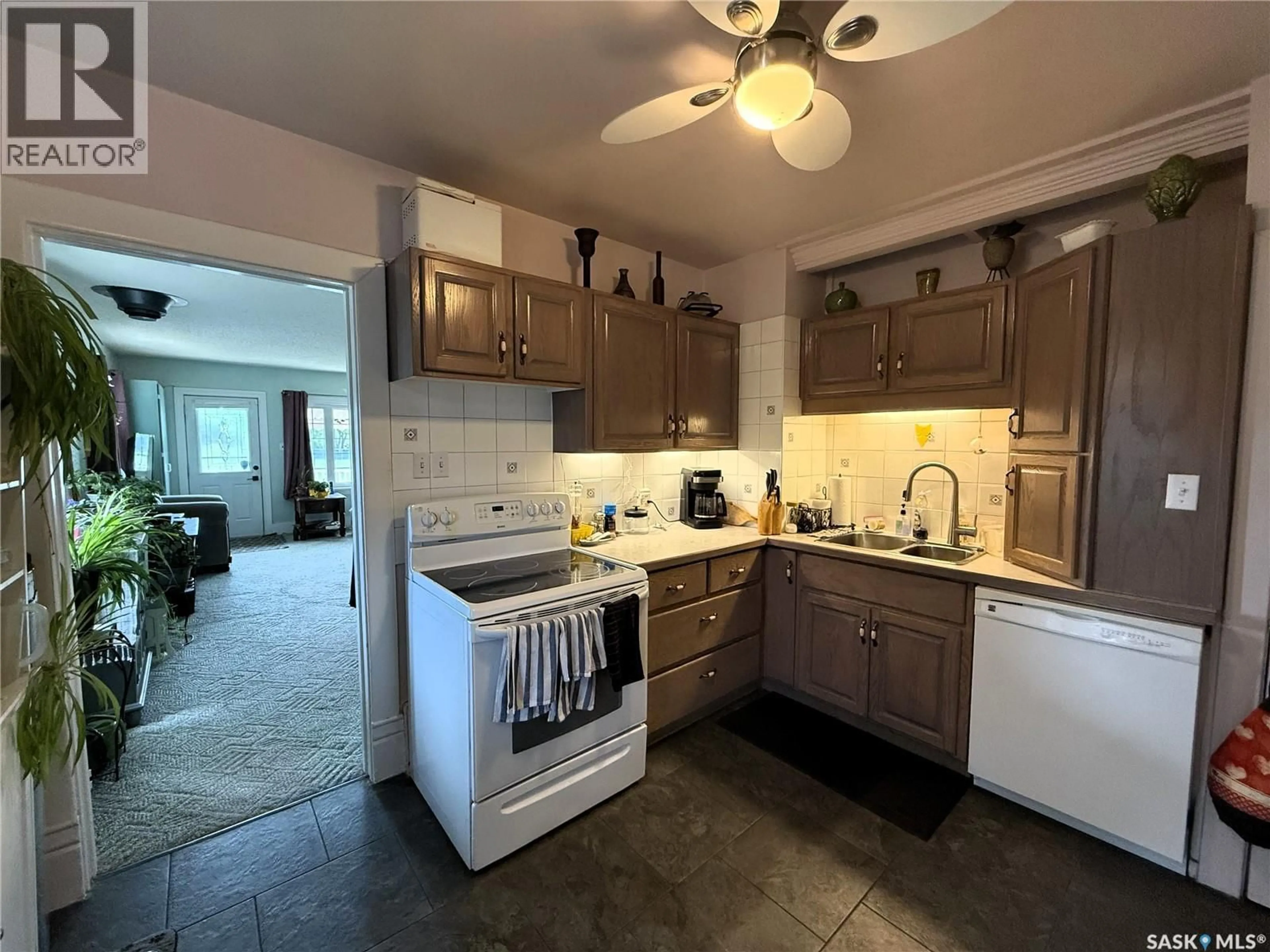 Unknown for 320 23RD STREET, Prince Albert Saskatchewan S6V1P7