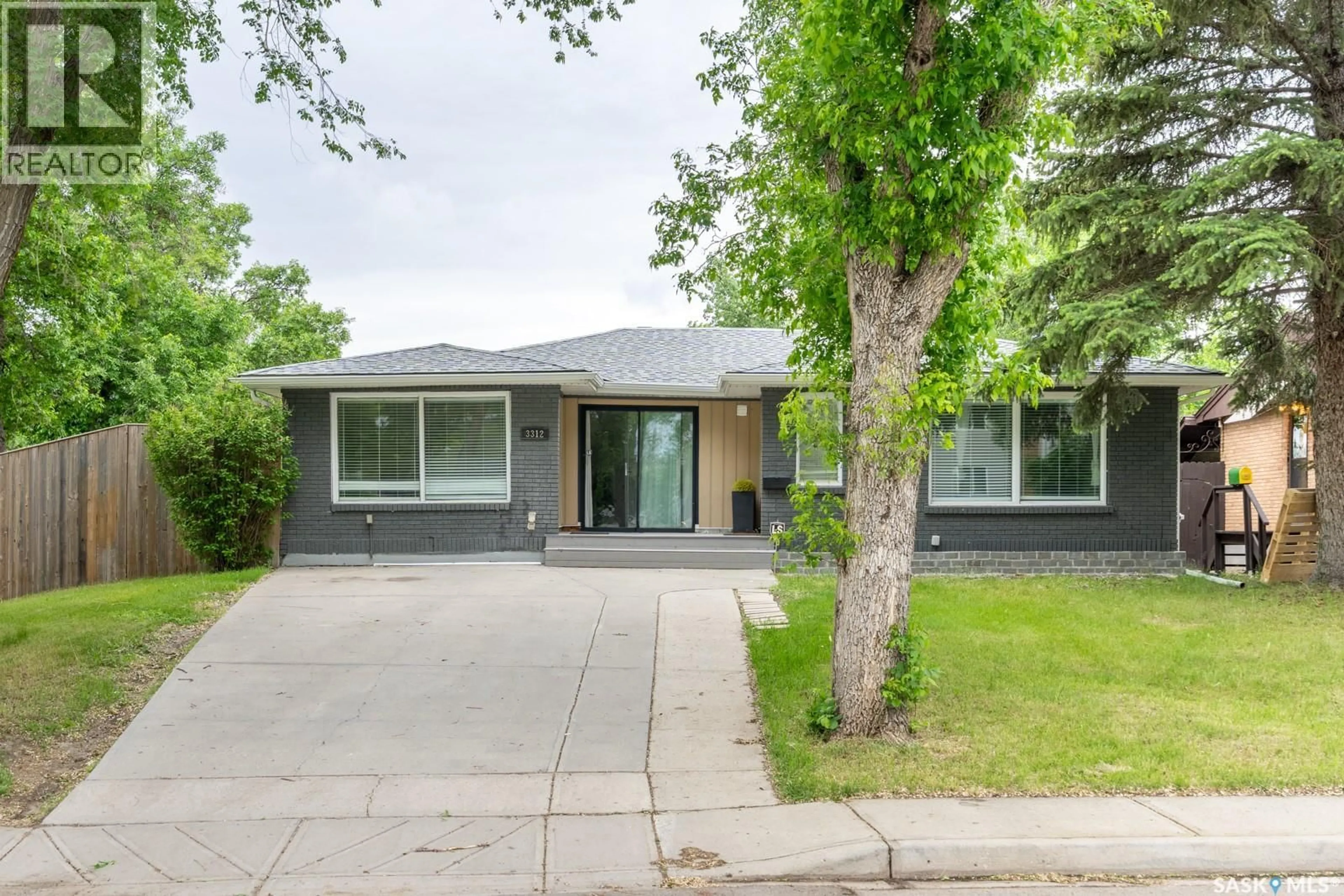 Home with brick exterior material, street for 3312 PORTNALL AVENUE, Regina Saskatchewan S4S2B6