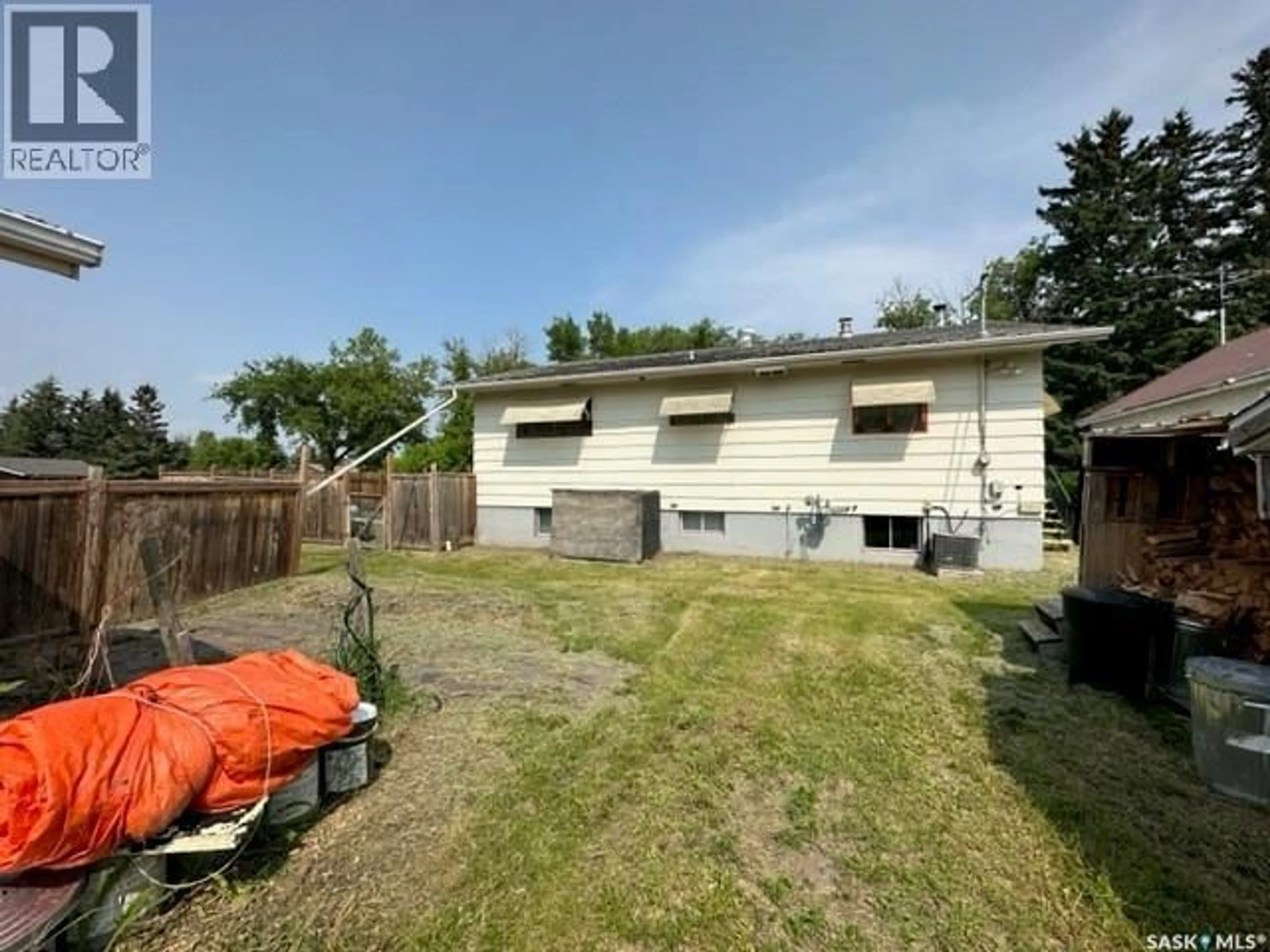 A pic from outside/outdoor area/front of a property/back of a property/a pic from drone, unknown for 237 WINDSOR AVENUE, Kamsack Saskatchewan S0A1S0