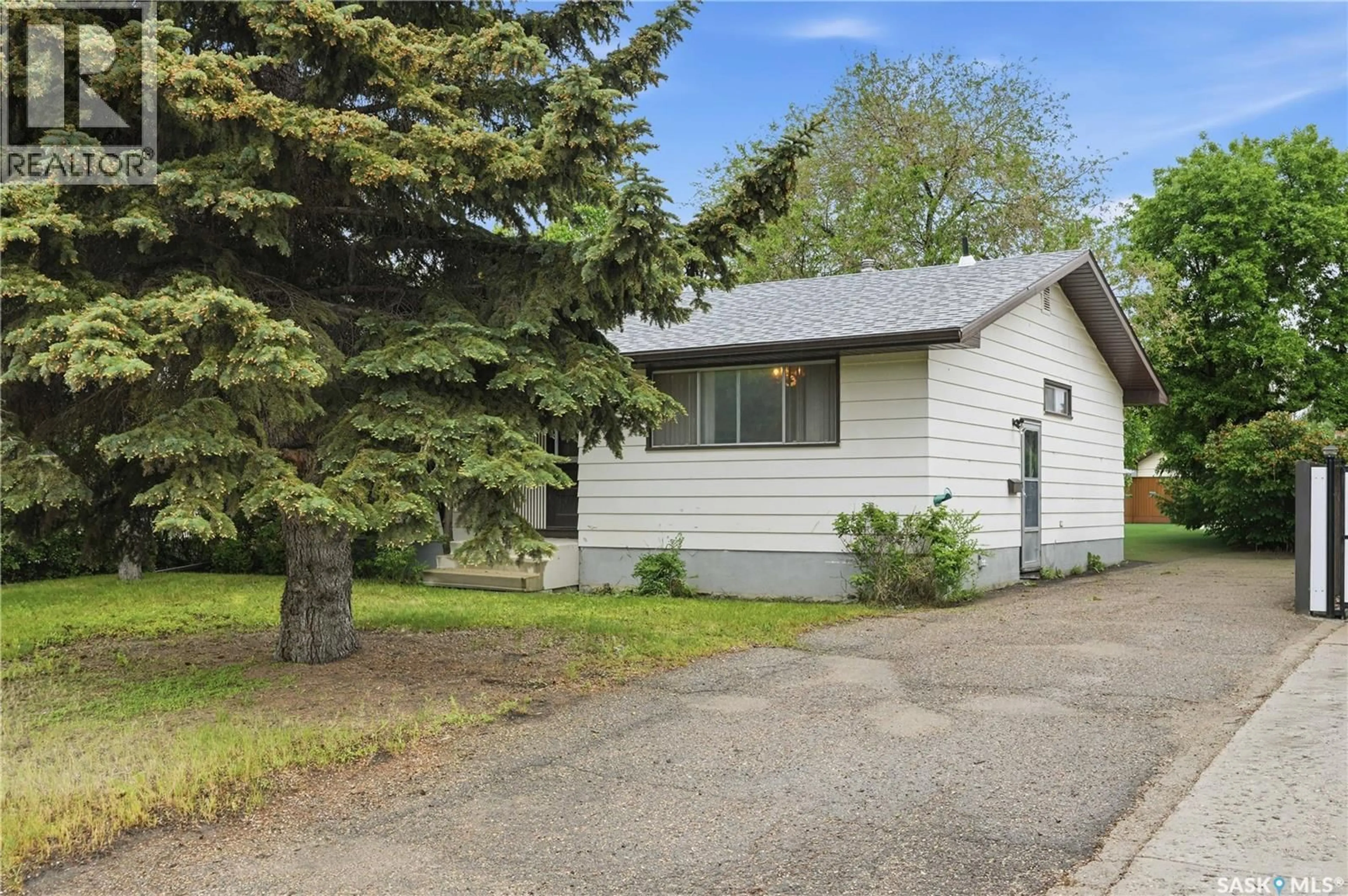 Unknown for 1922 RICHARDSON ROAD, Saskatoon Saskatchewan S7L0C4