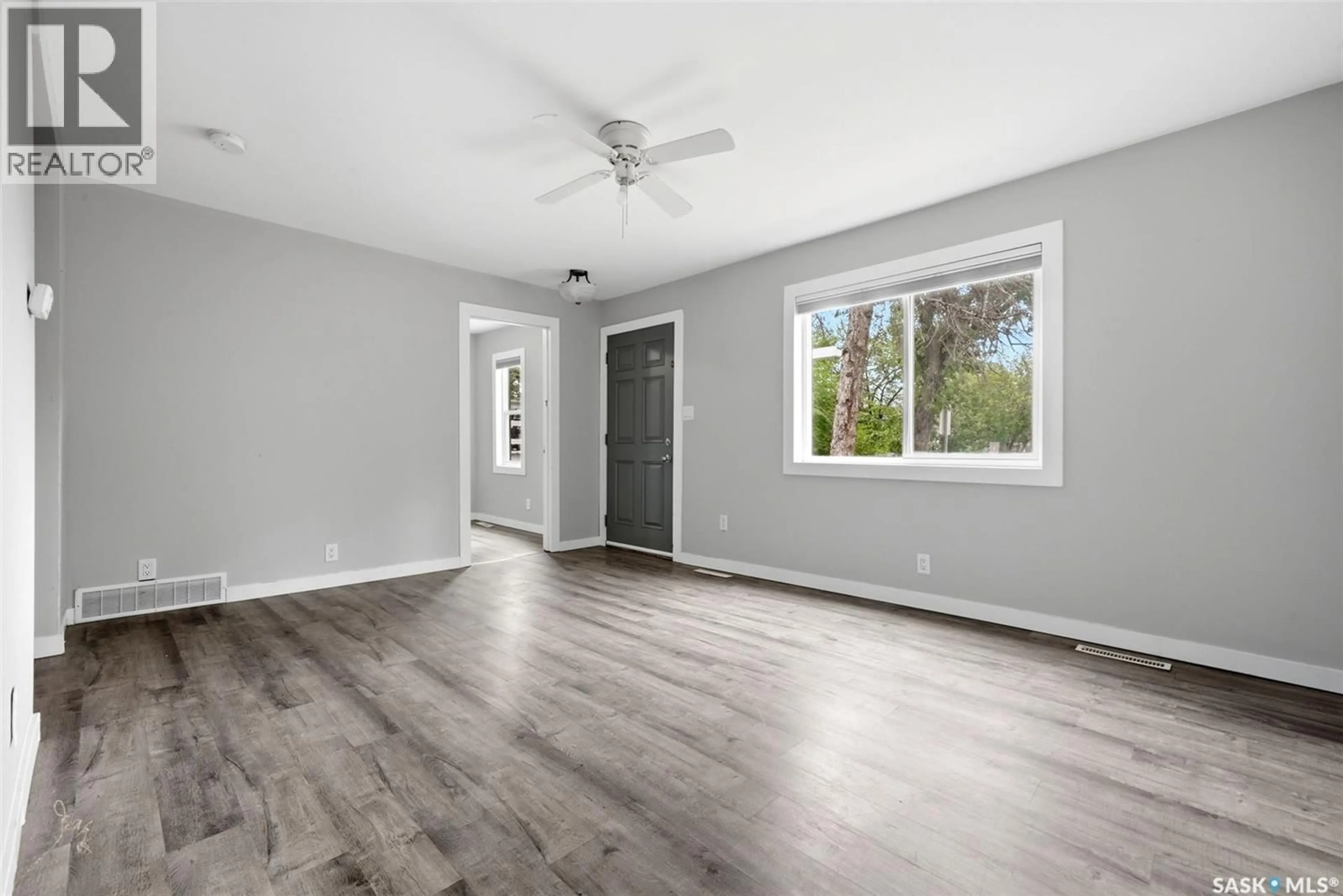 A pic of a room for 922 ATHOL STREET, Regina Saskatchewan S4T3B7
