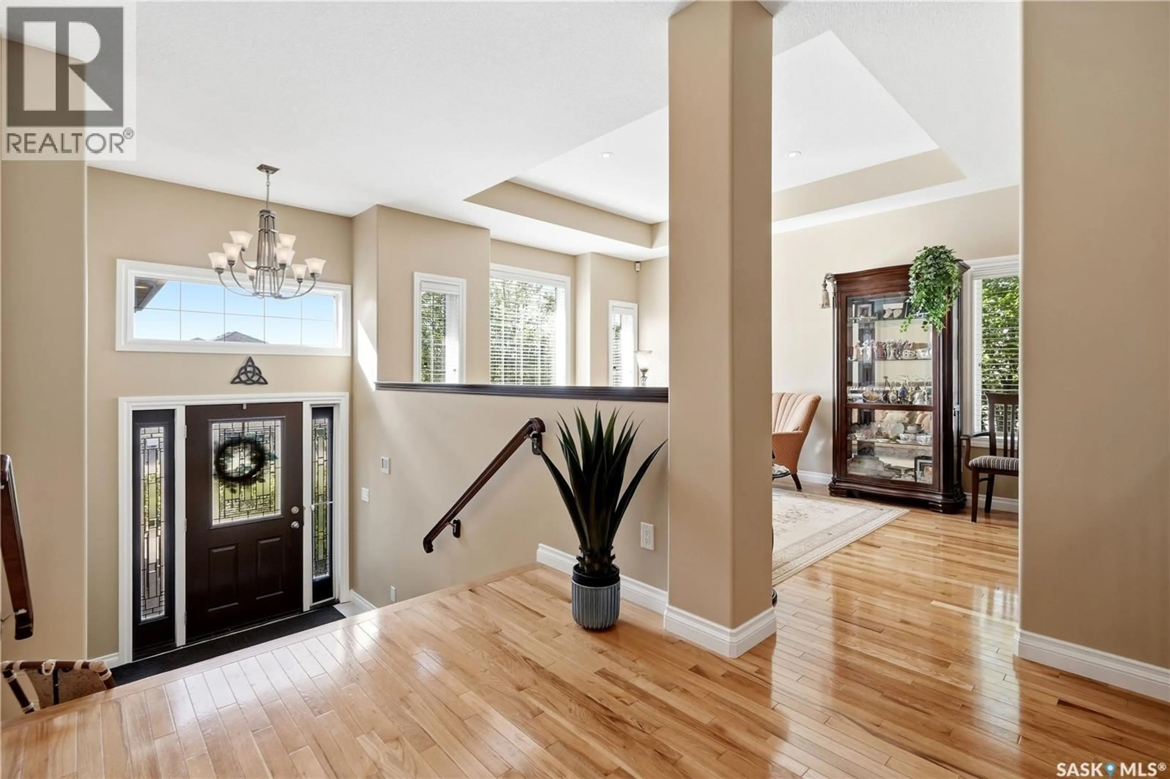 Indoor entryway for E - 4501 BERGAMOT BAY, Regina Saskatchewan S4V1M8