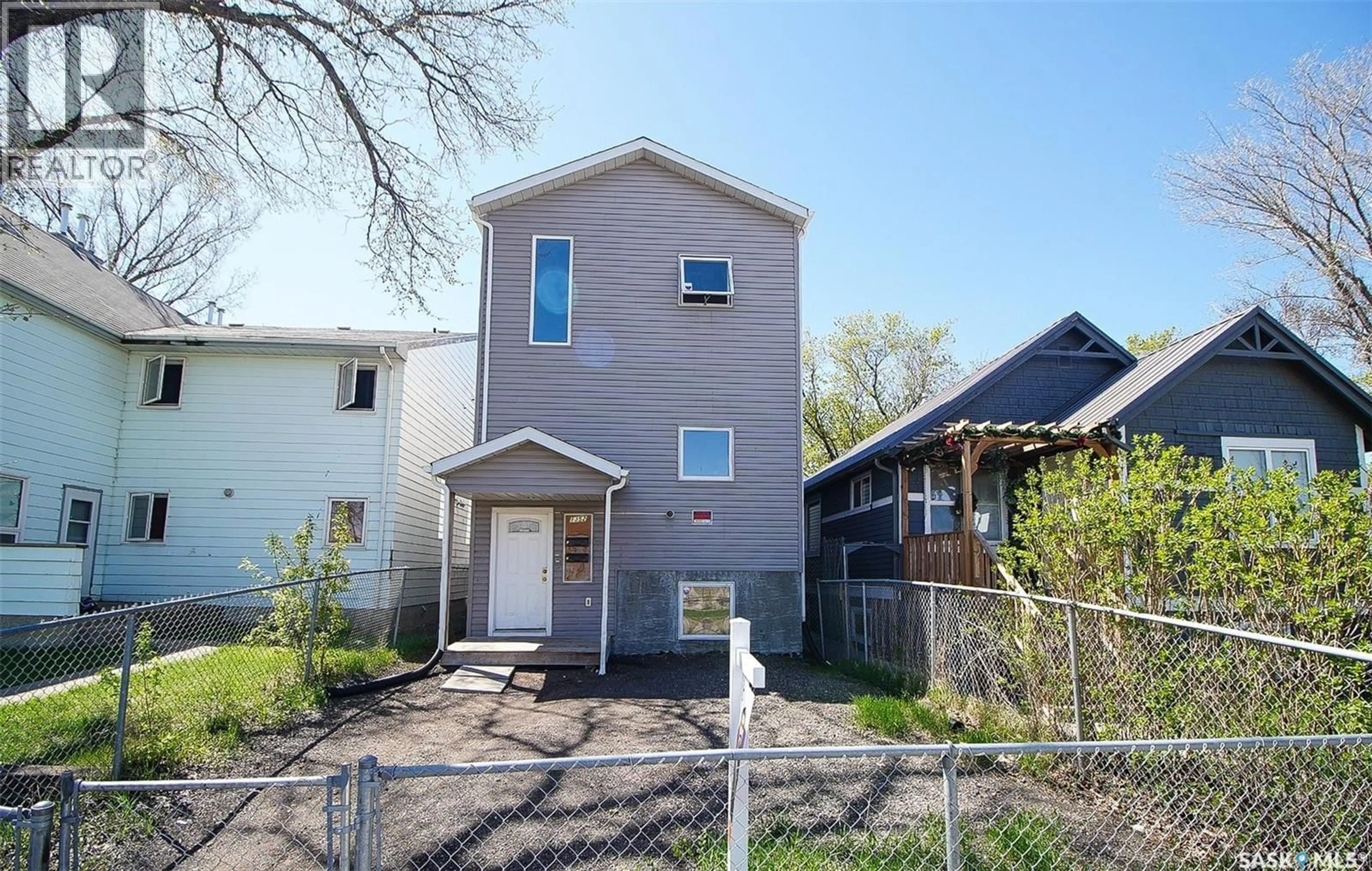 Unknown for 1352 ANGUS STREET, Regina Saskatchewan S4T1Y8