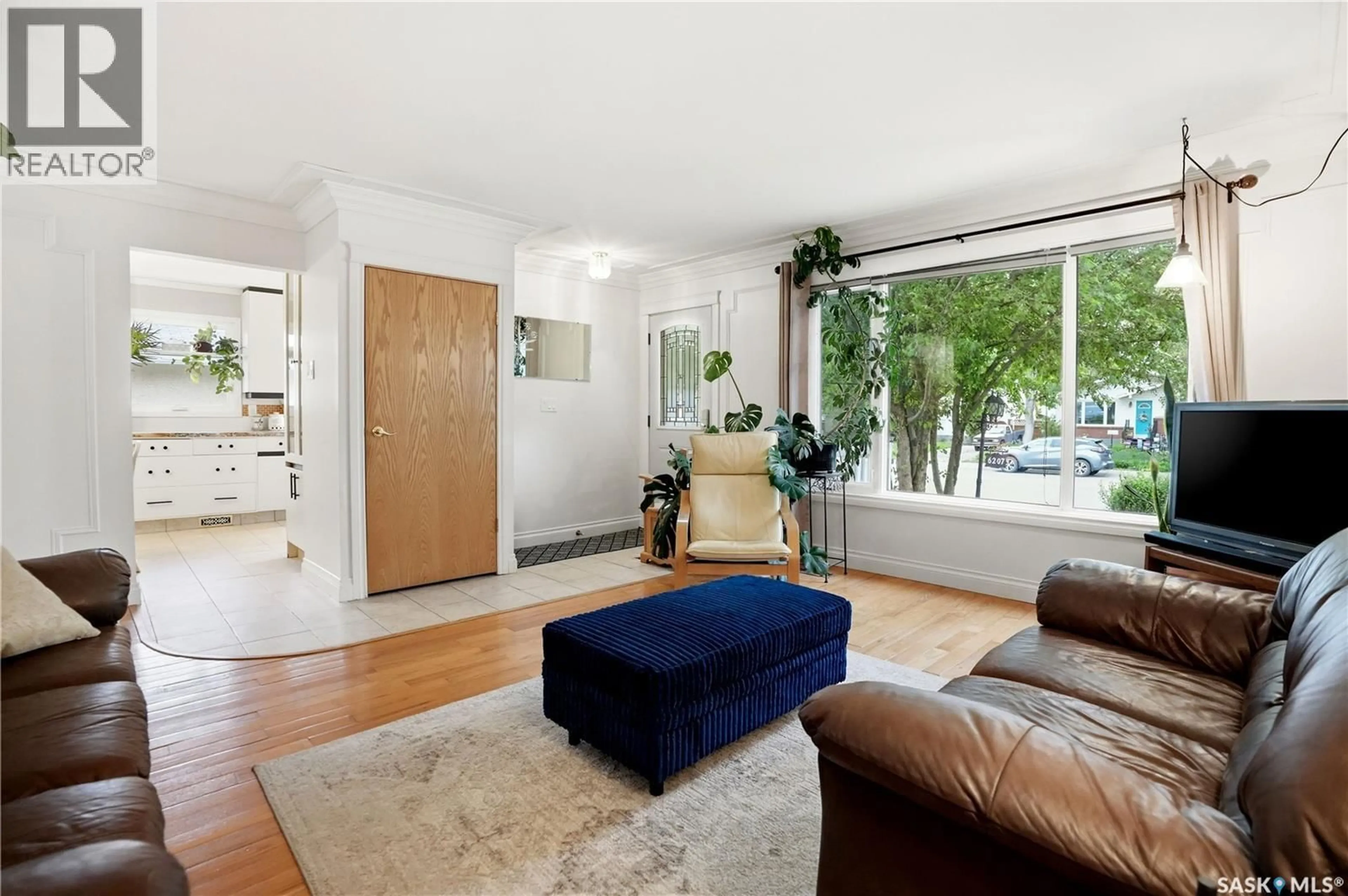Living room with furniture, unknown for 6207 1ST AVENUE, Regina Saskatchewan S4T7A1