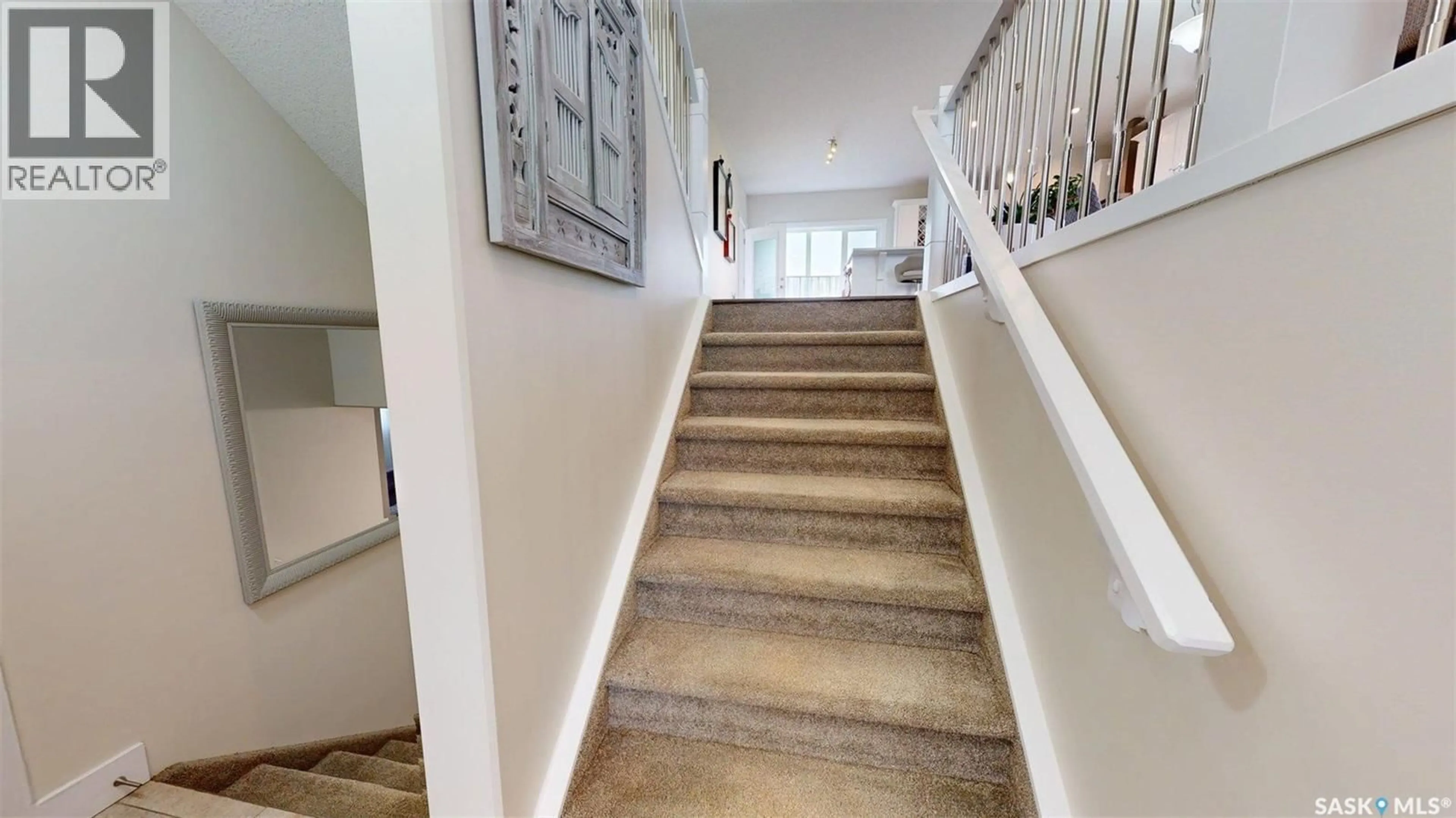 Stairs for 100 RIDER PLACE, Dundurn Rm No. 314 Saskatchewan S7C0B6