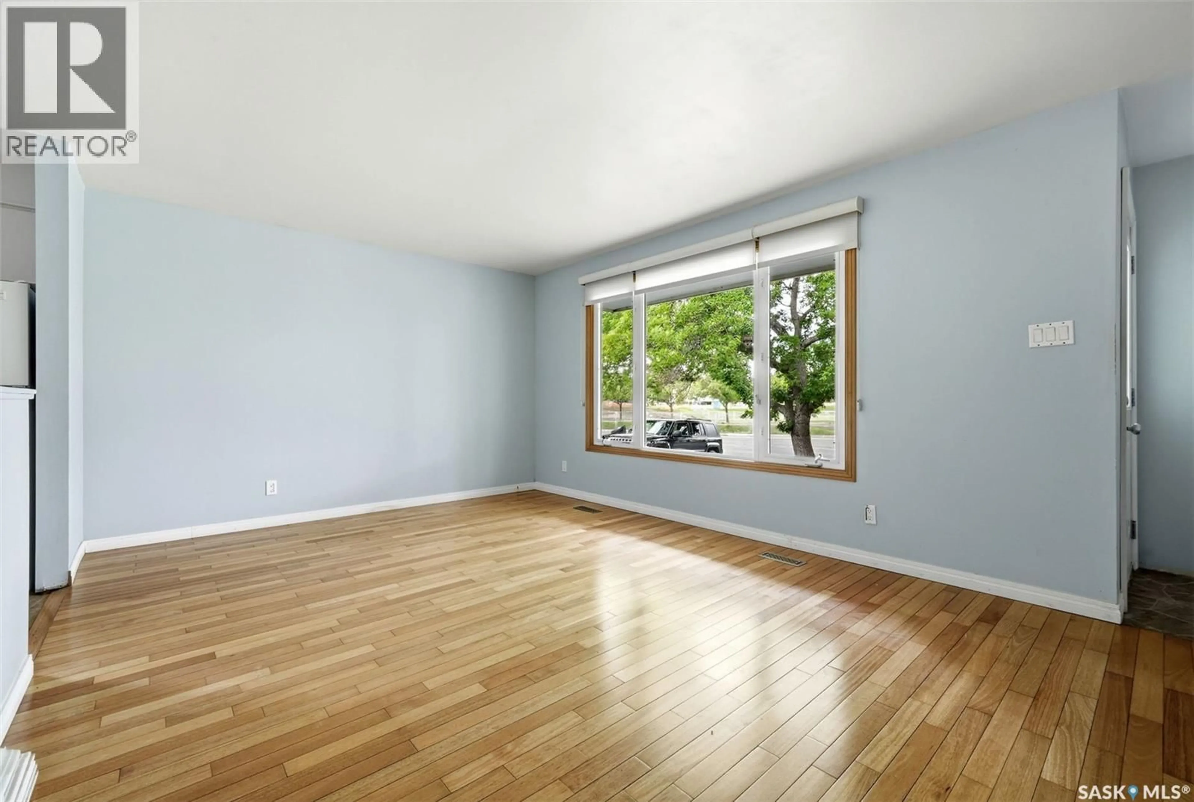 A pic of a room for 1317 KENT STREET, Regina Saskatchewan S4T5T2