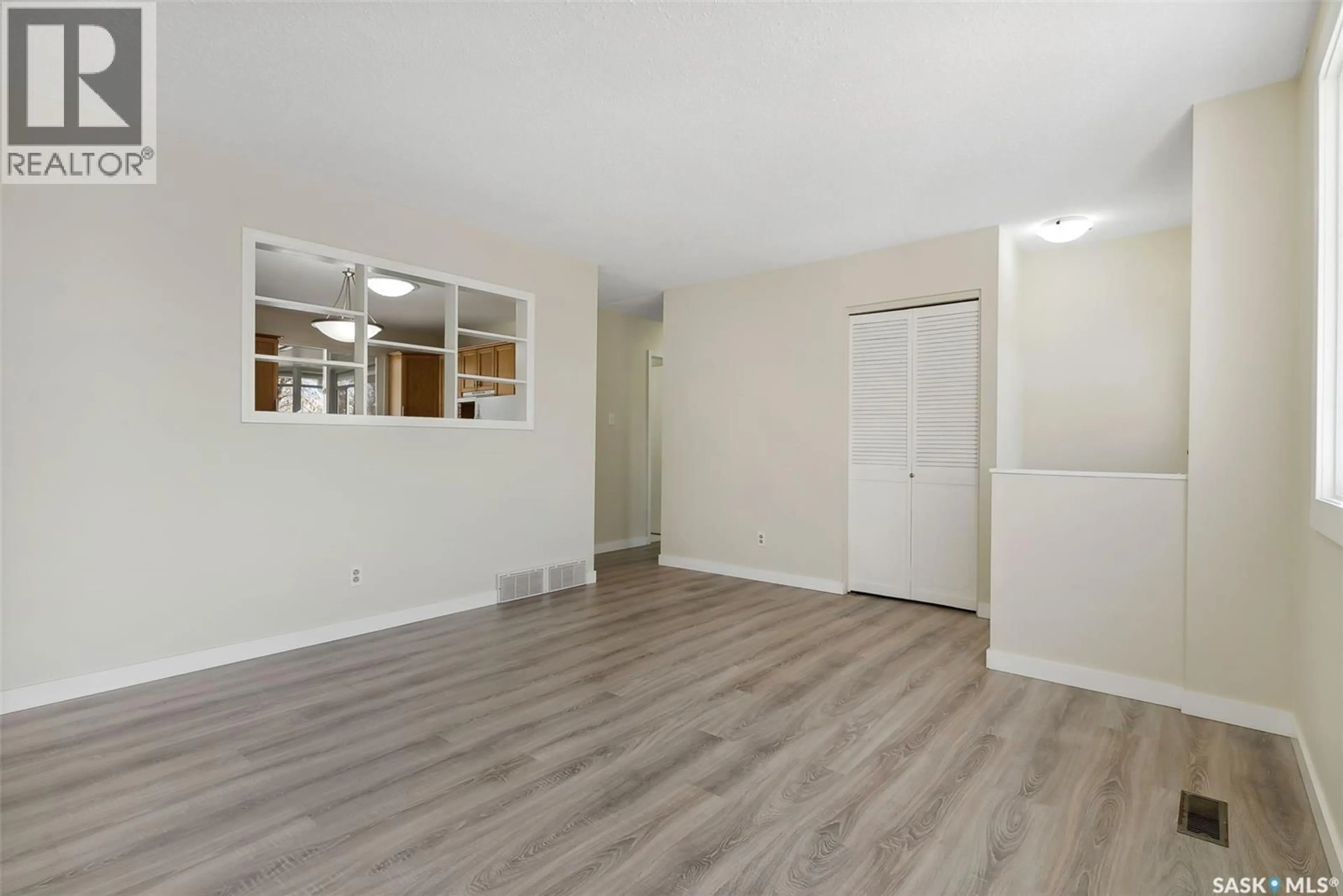 A pic of a room for 9 CARMICHAEL BAY, Regina Saskatchewan S4R0C7