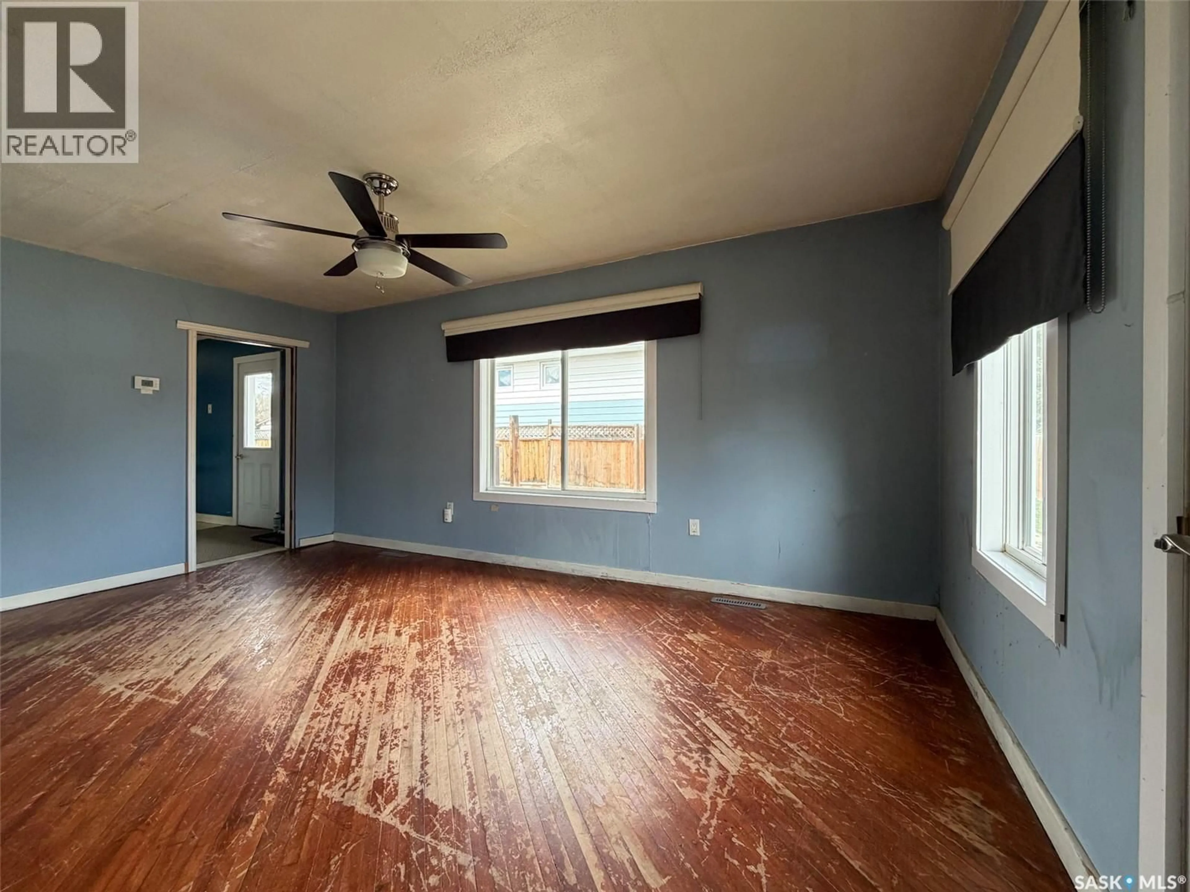 A pic of a room for 102 WAYNE STREET, Abbey Saskatchewan S0N0A0