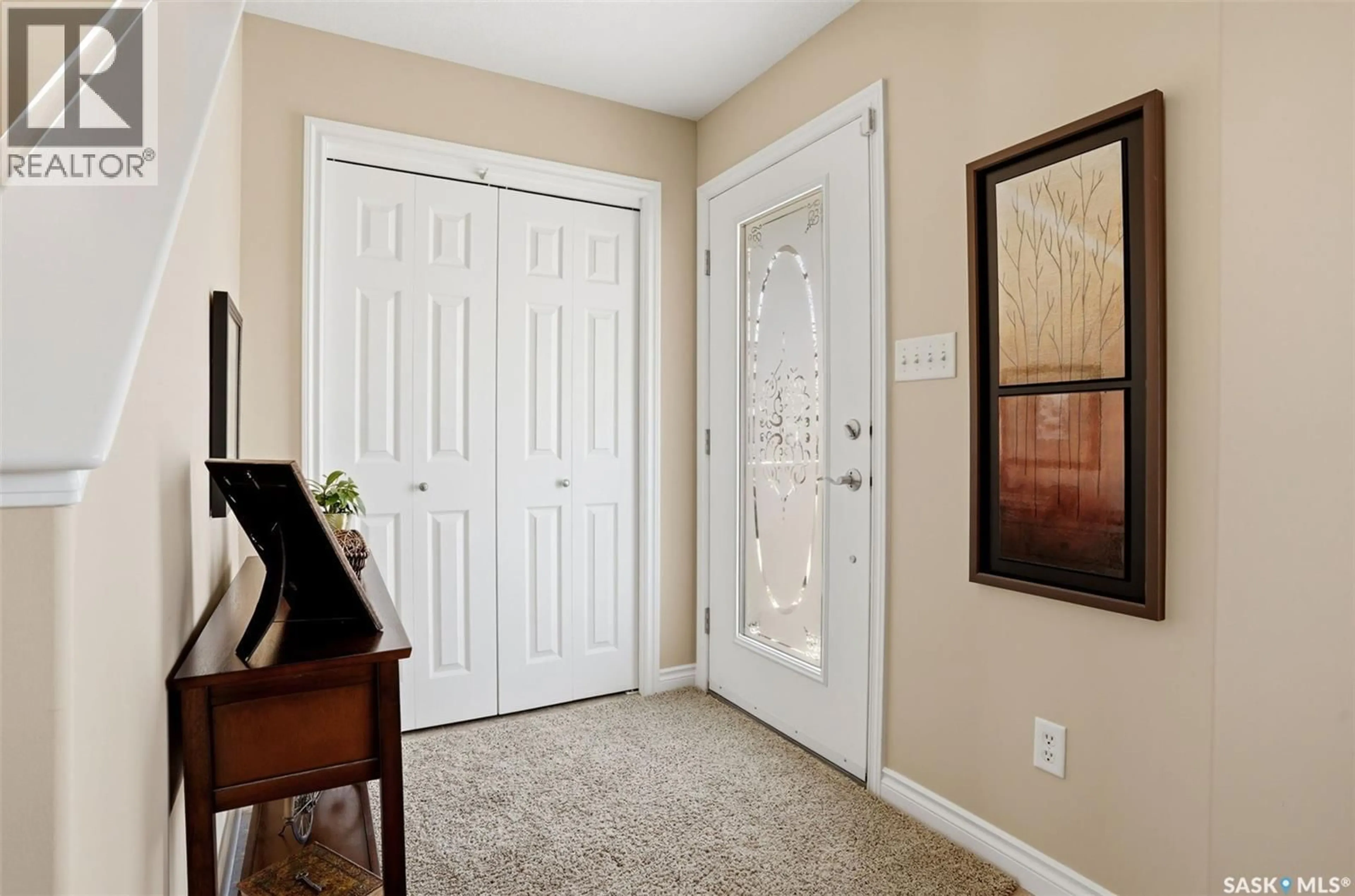 Indoor entryway for N - 1051 SNOWBERRY WAY, Regina Saskatchewan S4X4P5