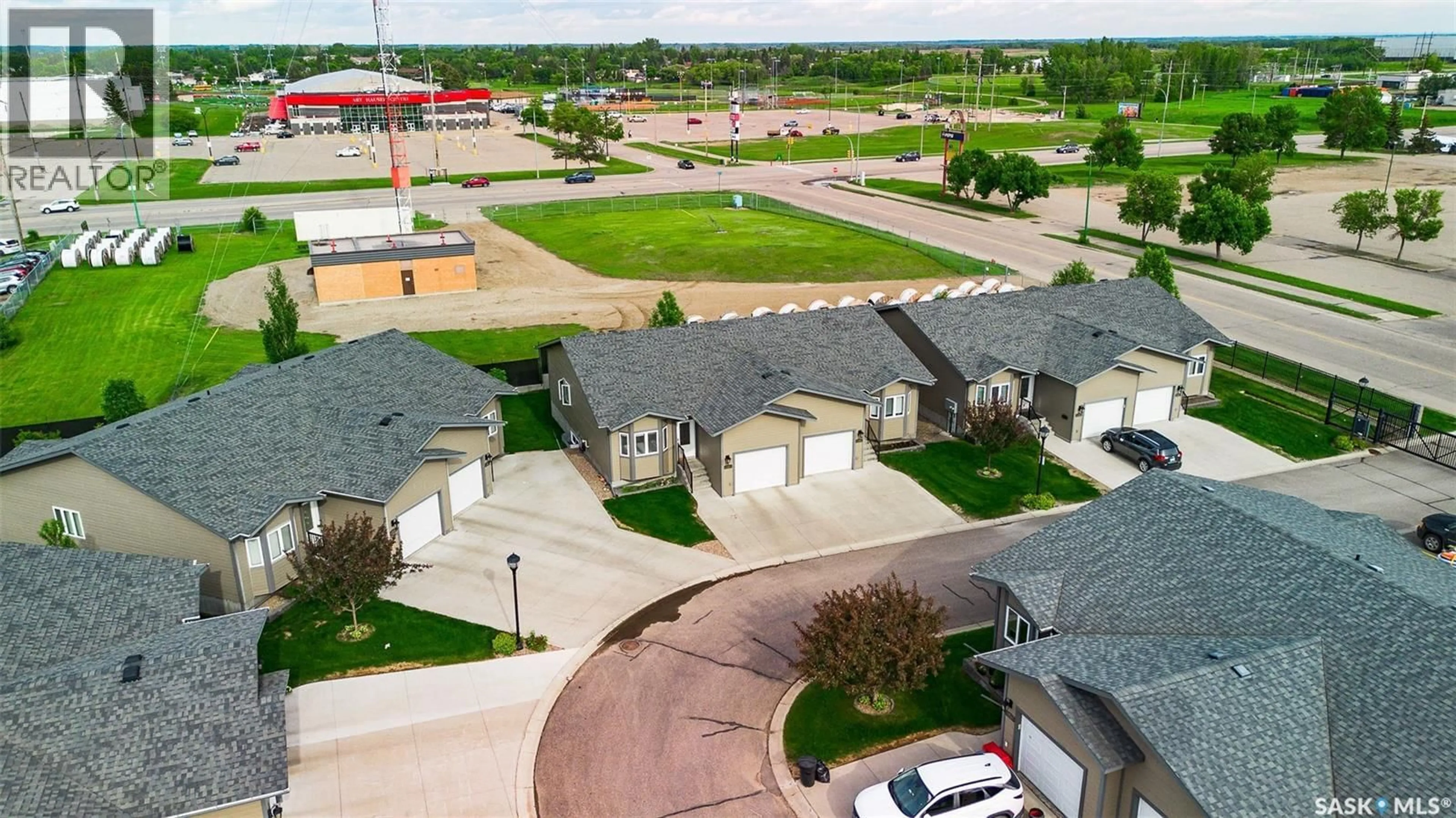 A pic from outside/outdoor area/front of a property/back of a property/a pic from drone, street for 17 550 SOUTHWOOD DRIVE, Prince Albert Saskatchewan S6V1G4