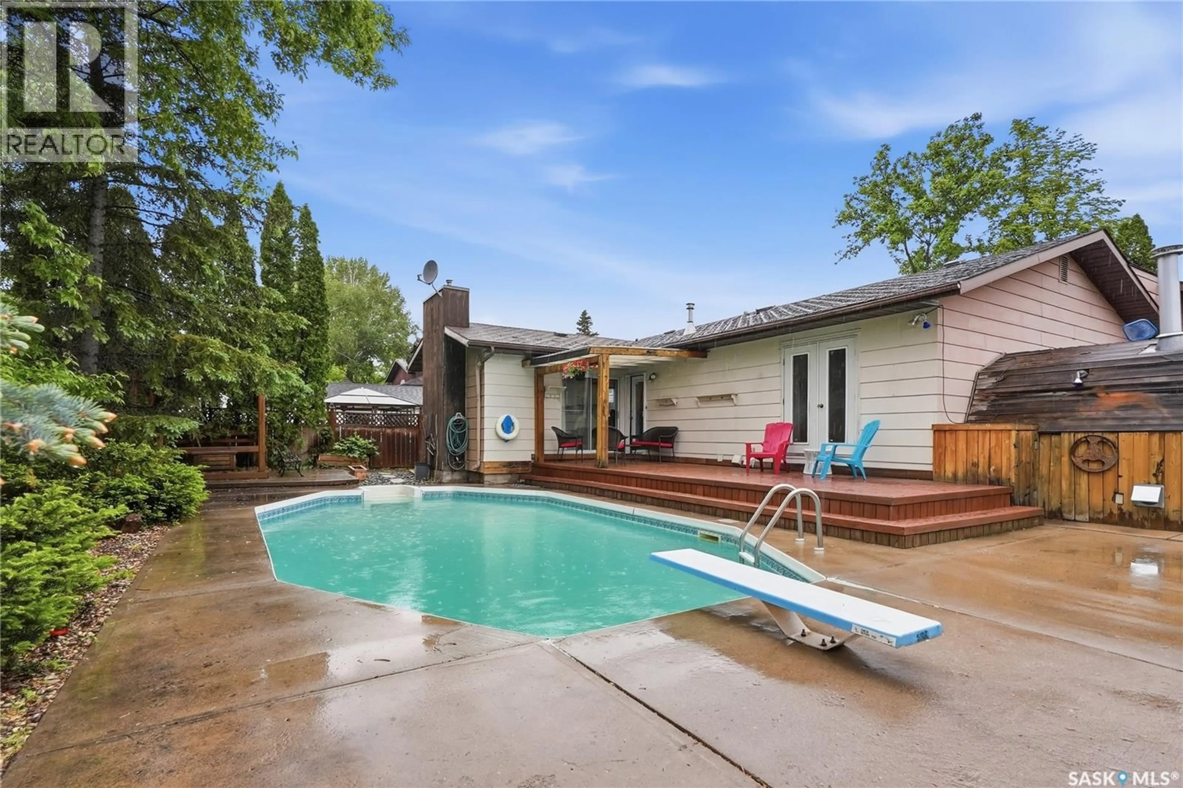 Pool for 131 NOKOMIS CRESCENT, Saskatoon Saskatchewan S7K5O9