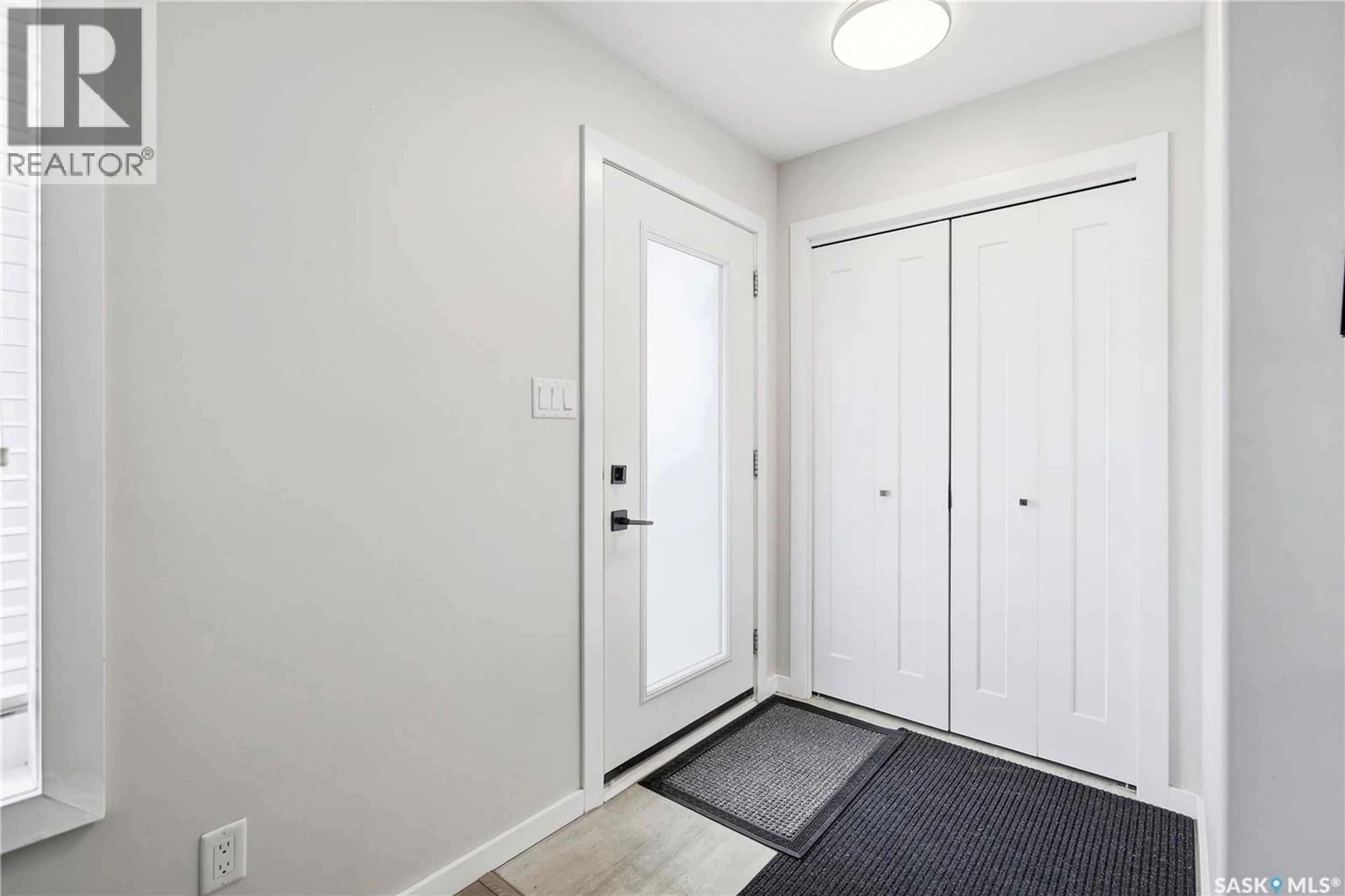 Indoor entryway for 122 2715 NARCISSE DRIVE, Regina Saskatchewan S4X0P8