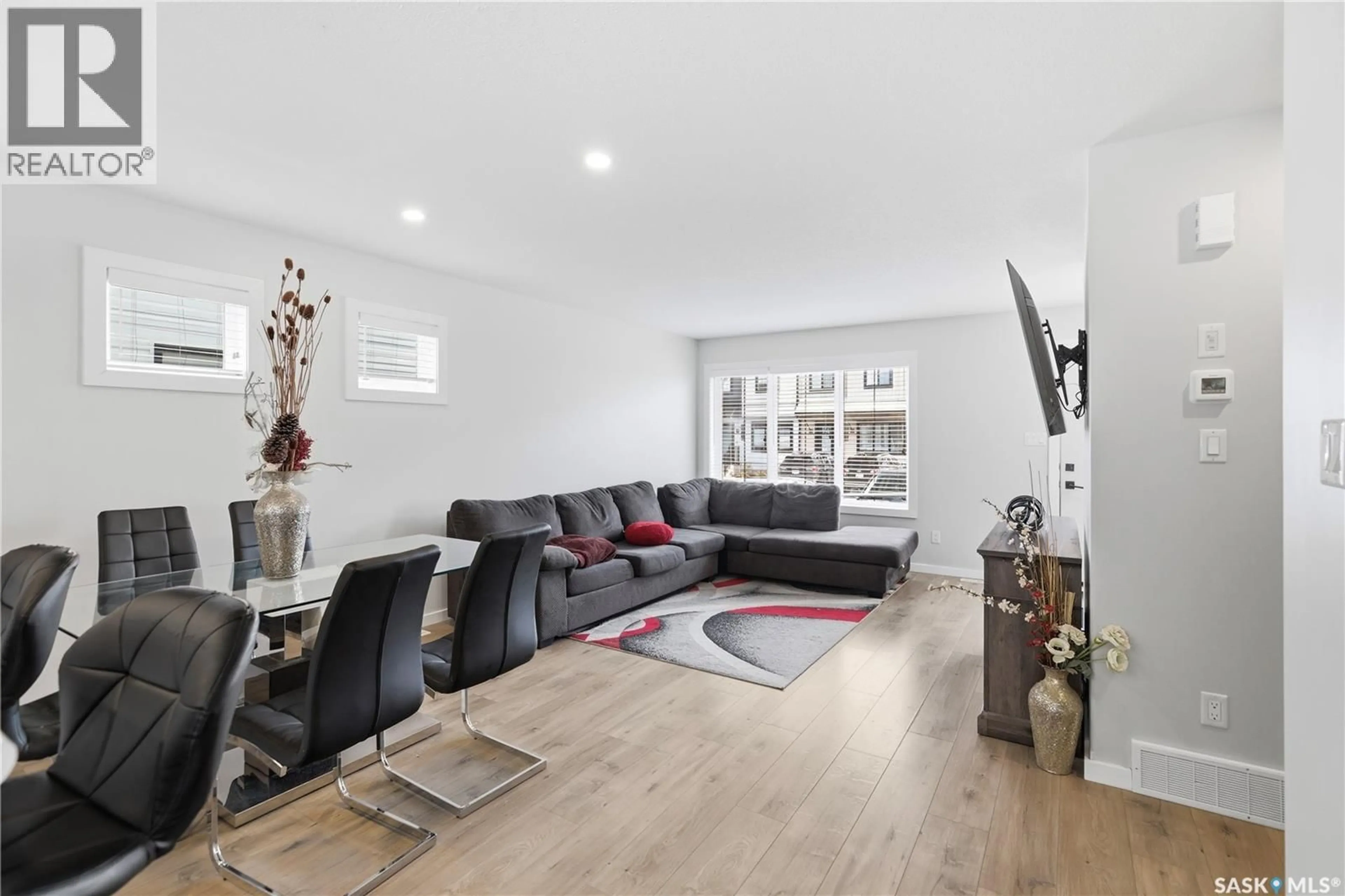 Living room with furniture, unknown for 122 2715 NARCISSE DRIVE, Regina Saskatchewan S4X0P8