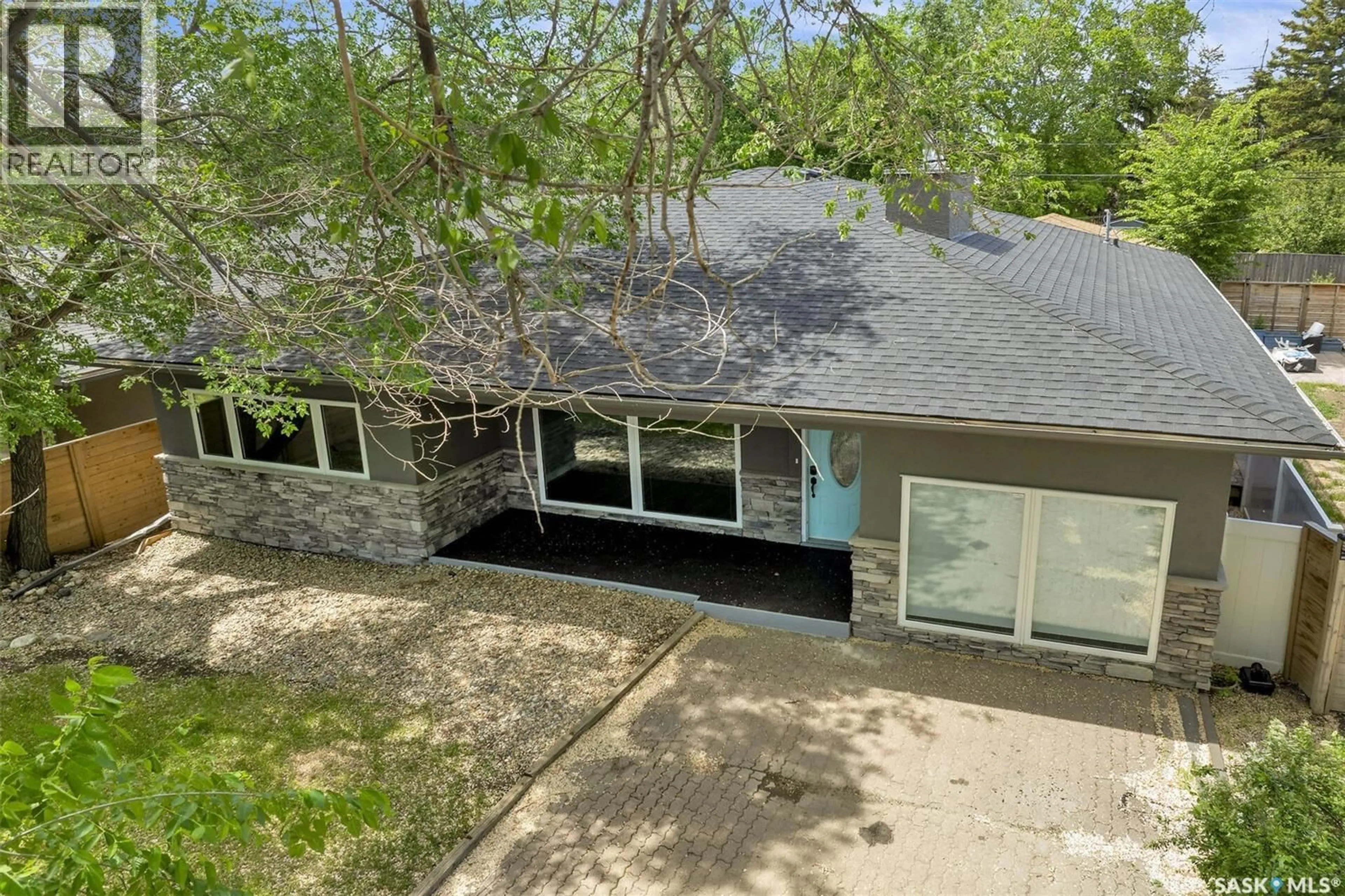 A pic from outside/outdoor area/front of a property/back of a property/a pic from drone, unknown for 3536 ALBERT STREET, Regina Saskatchewan S4S3P5