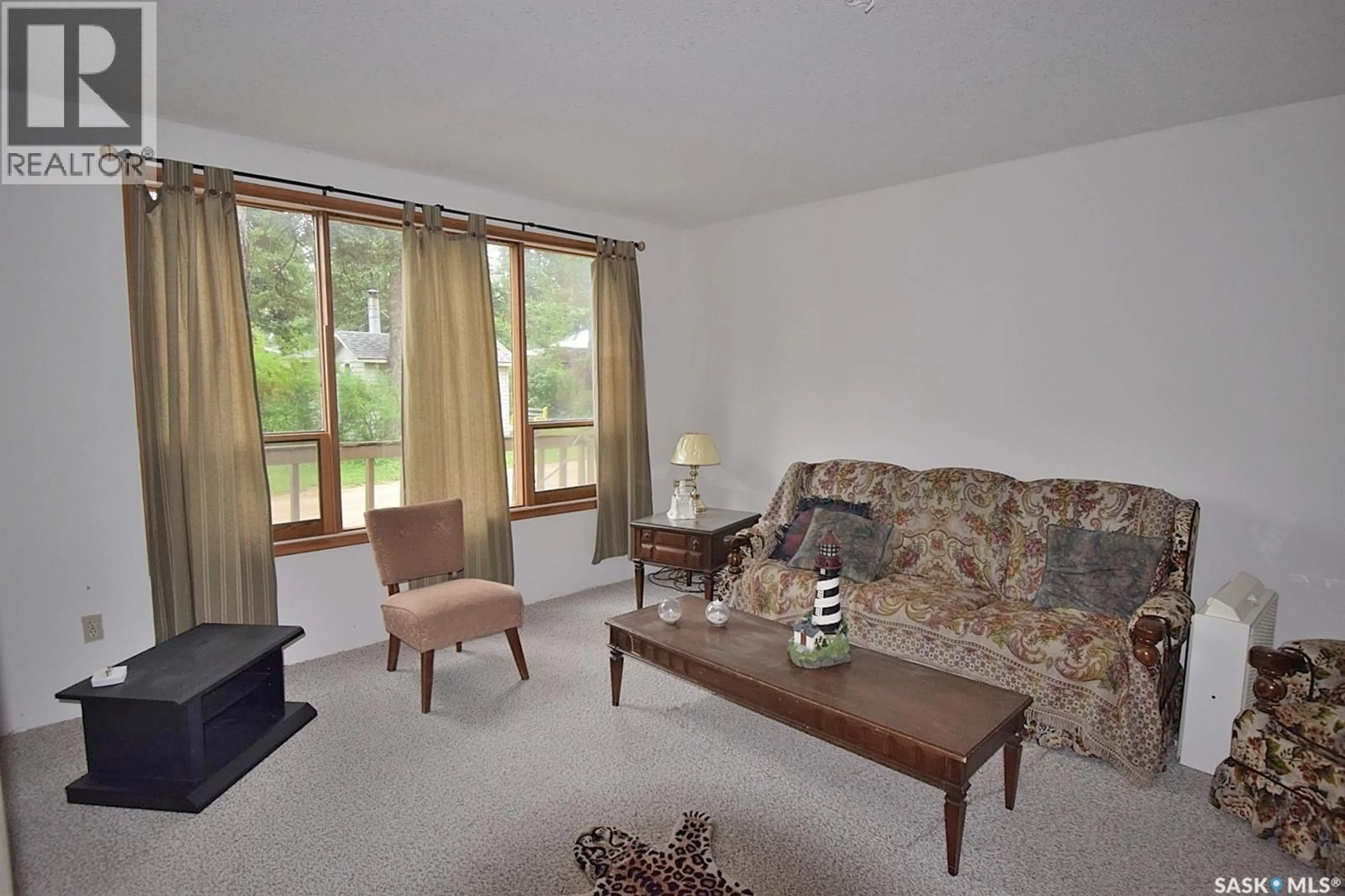 Living room with furniture, unknown for 13 6TH STREET, Lakeland Rm No. 521 Saskatchewan S0J0N0