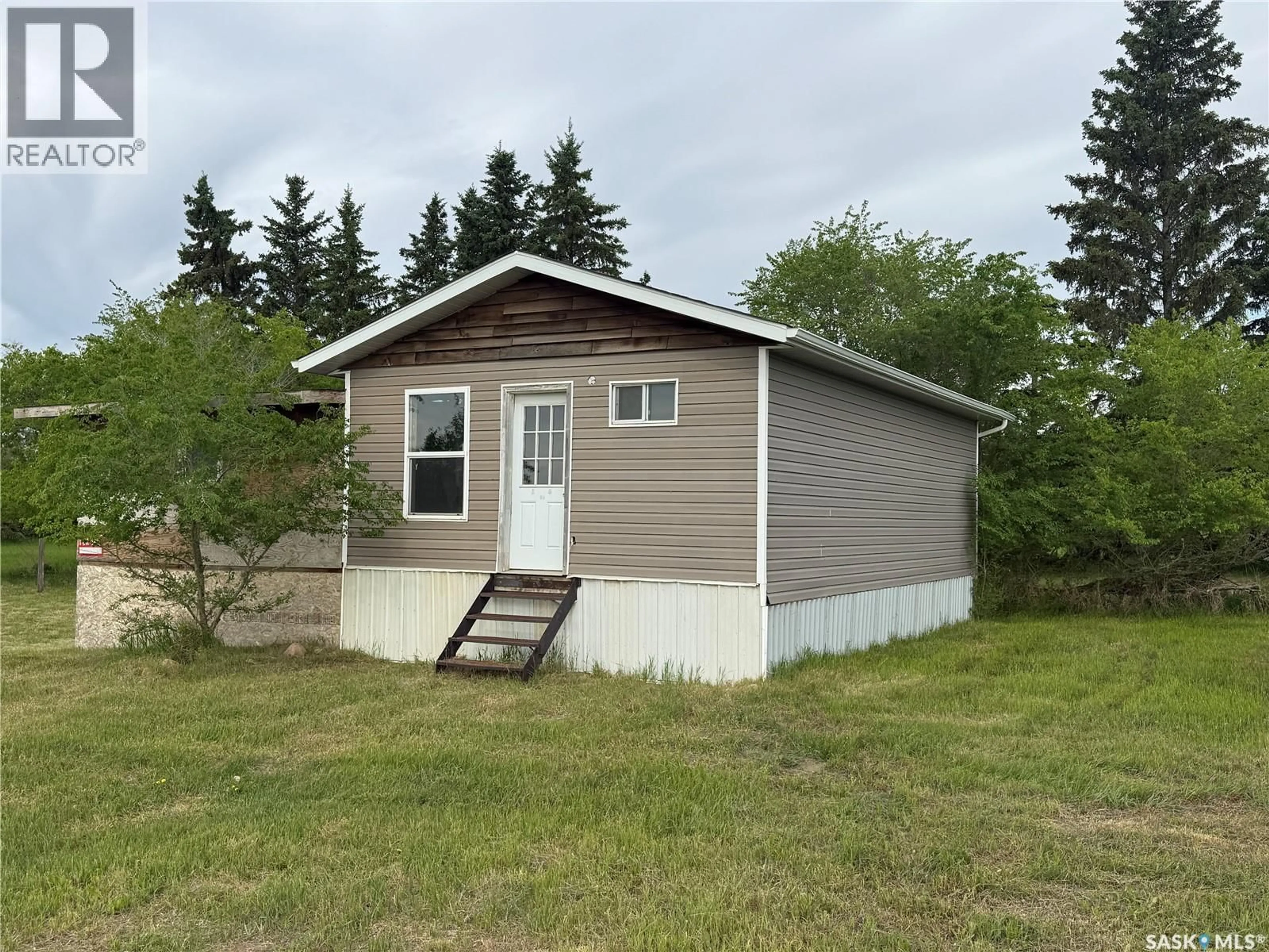 Shed for 102-104 RAILWAY AVENUE, Richard Saskatchewan S0M2P0