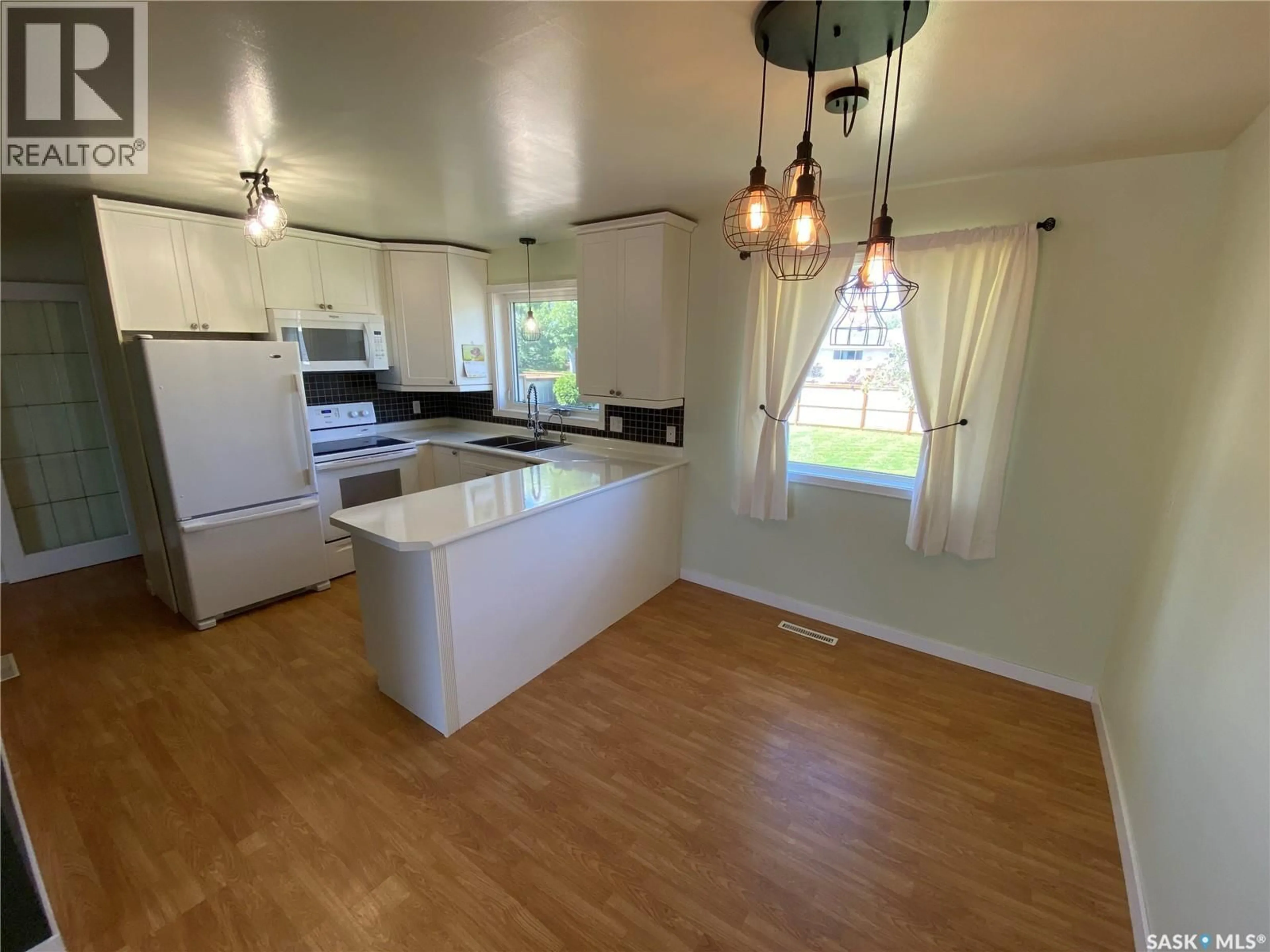 Open concept kitchen, unknown for 470 RIVERVIEW ROAD, Yorkton Saskatchewan S3N2L9