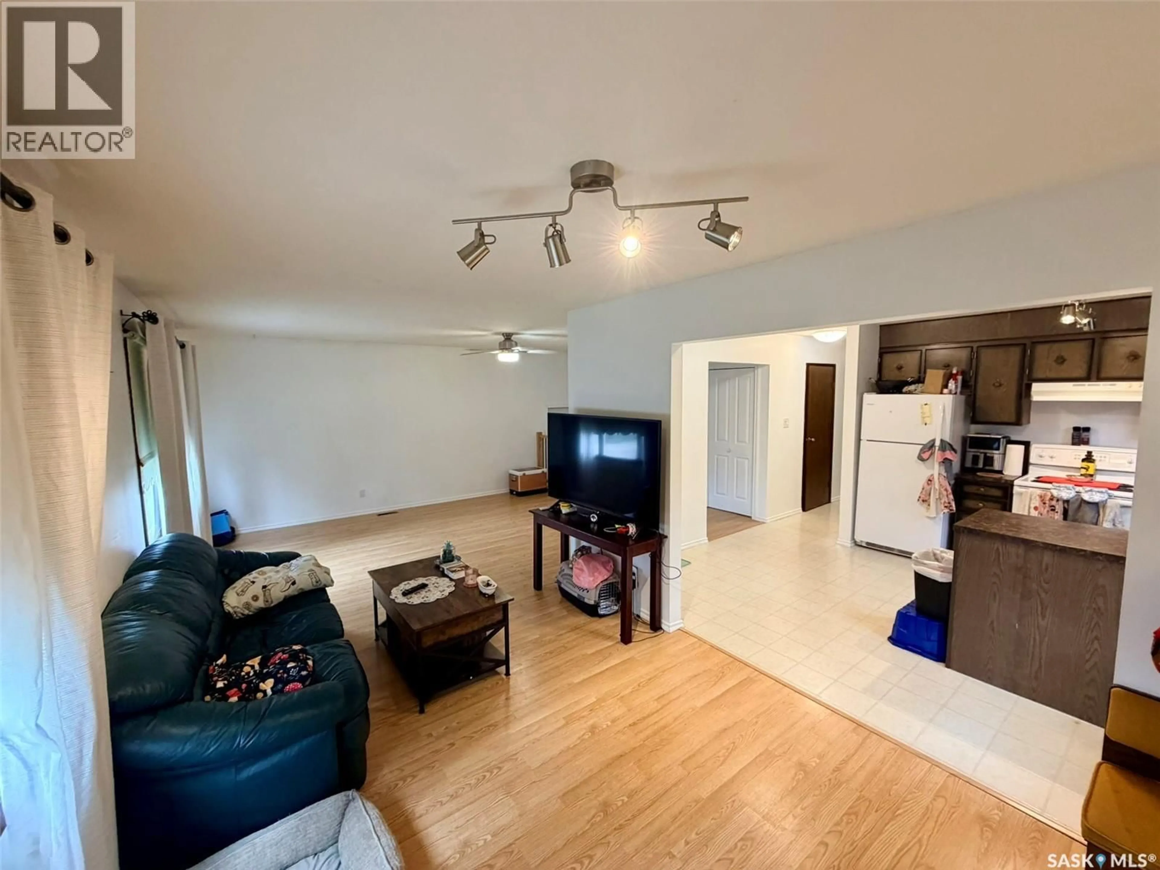 A pic of a room for E - 208 7TH STREET, Wynyard Saskatchewan S0A4T0