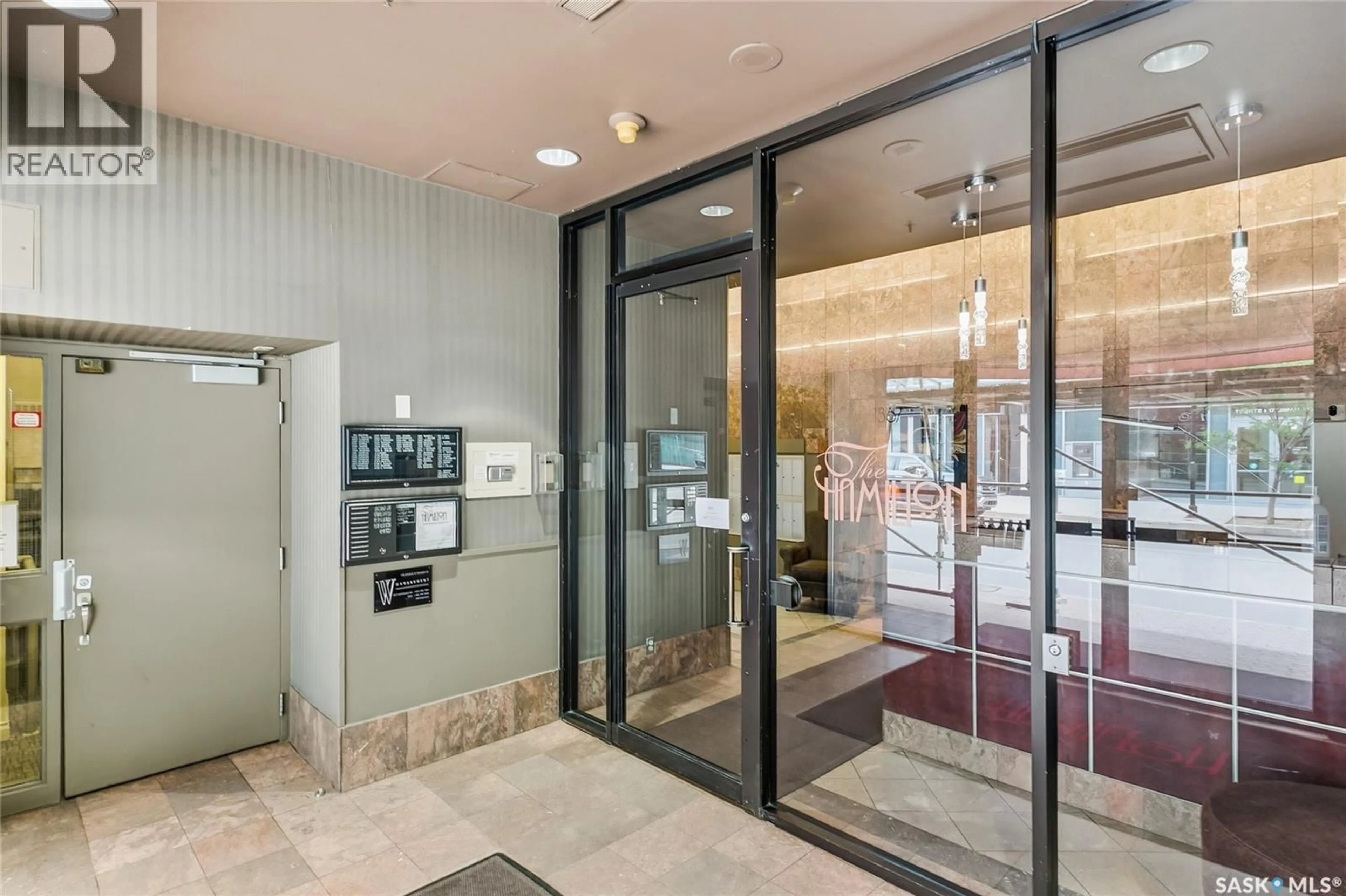 Indoor foyer for 1867 - 805 HAMILTON STREET, Regina Saskatchewan S4P2C2