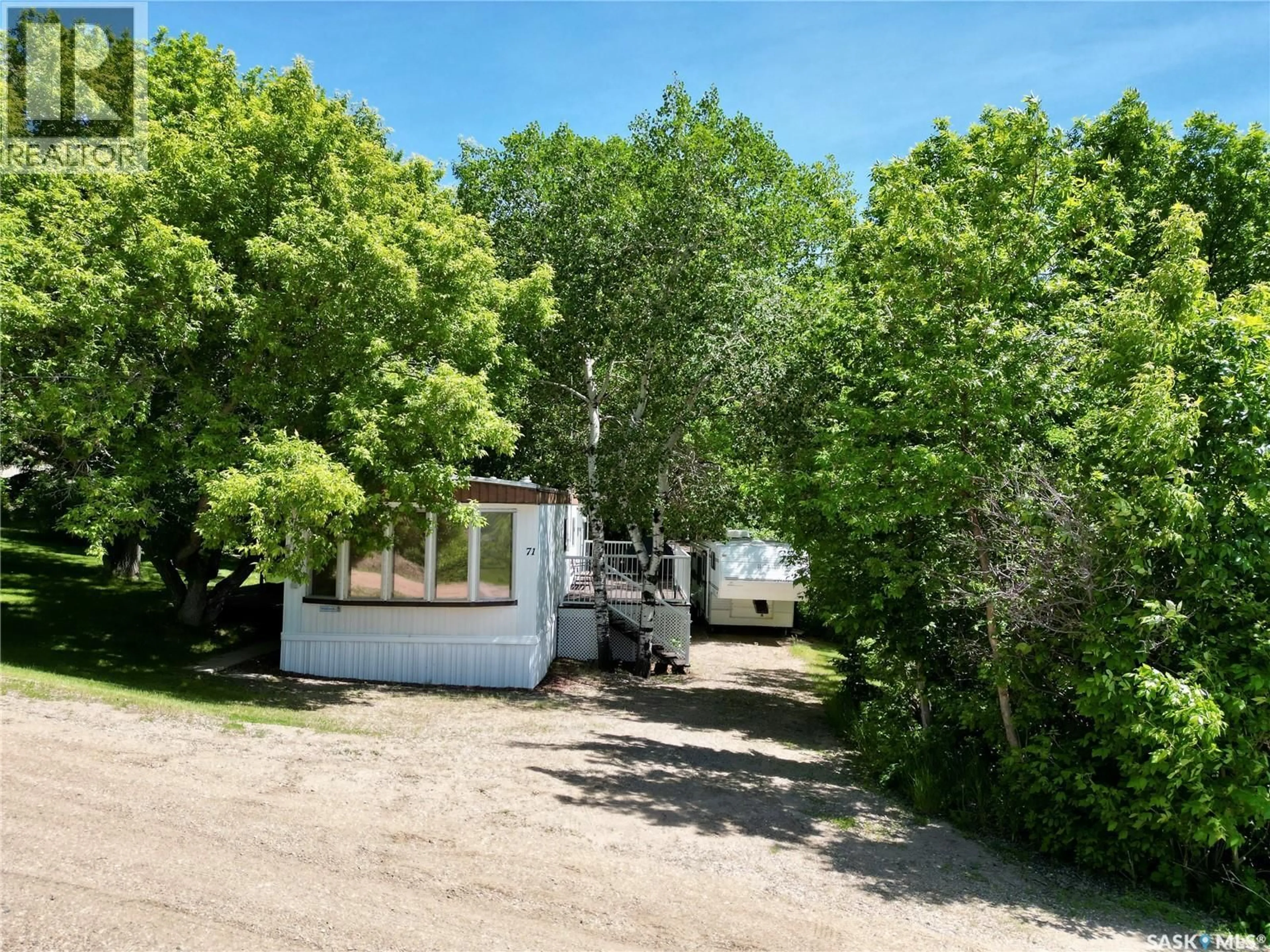 A pic from outside/outdoor area/front of a property/back of a property/a pic from drone, street for 71 CANARY DRIVE, Glen Harbour Saskatchewan S0G4L0