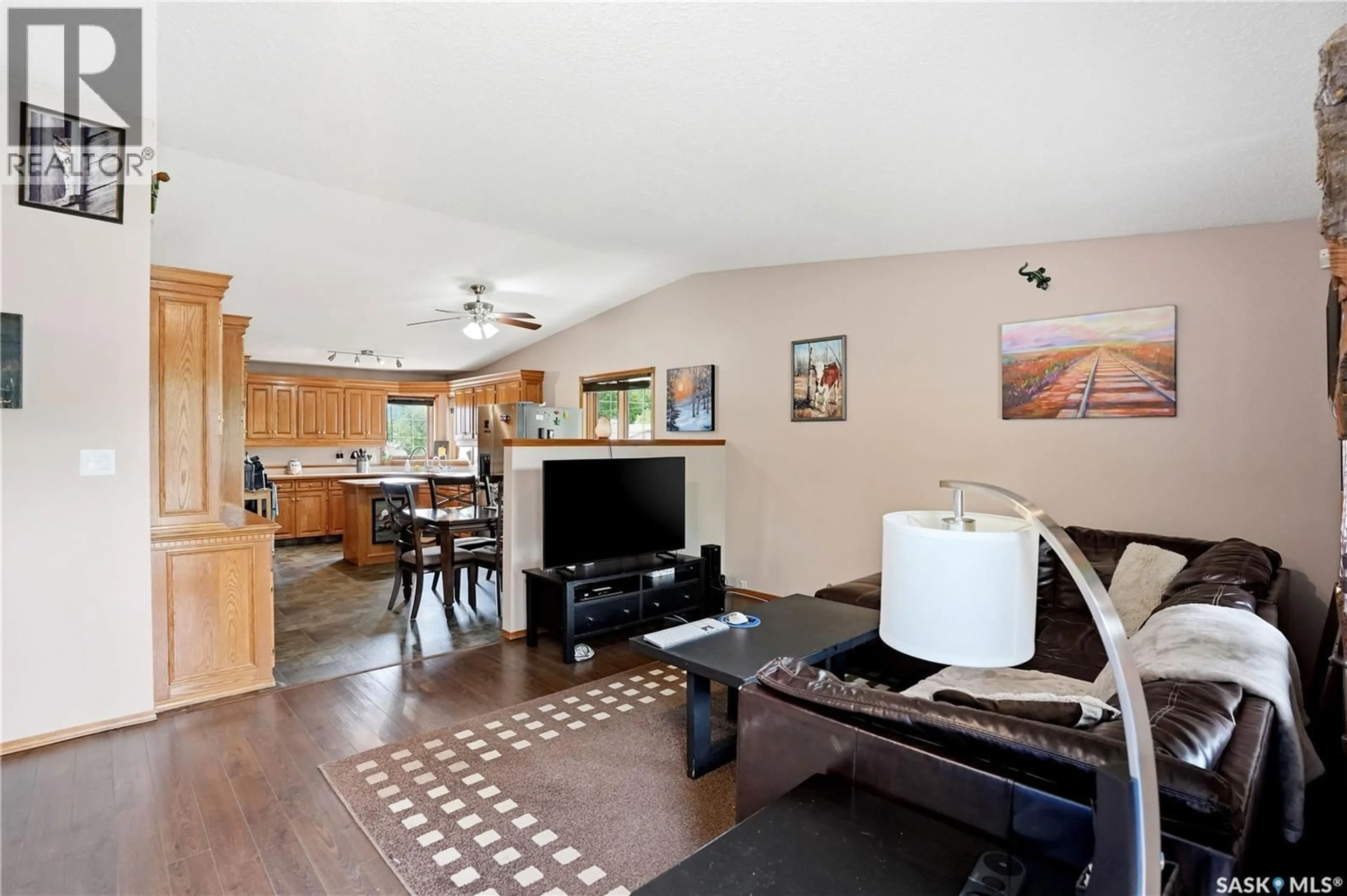 Open concept kitchen, unknown for 177 OTTAWA STREET, Regina Saskatchewan S4R1N3
