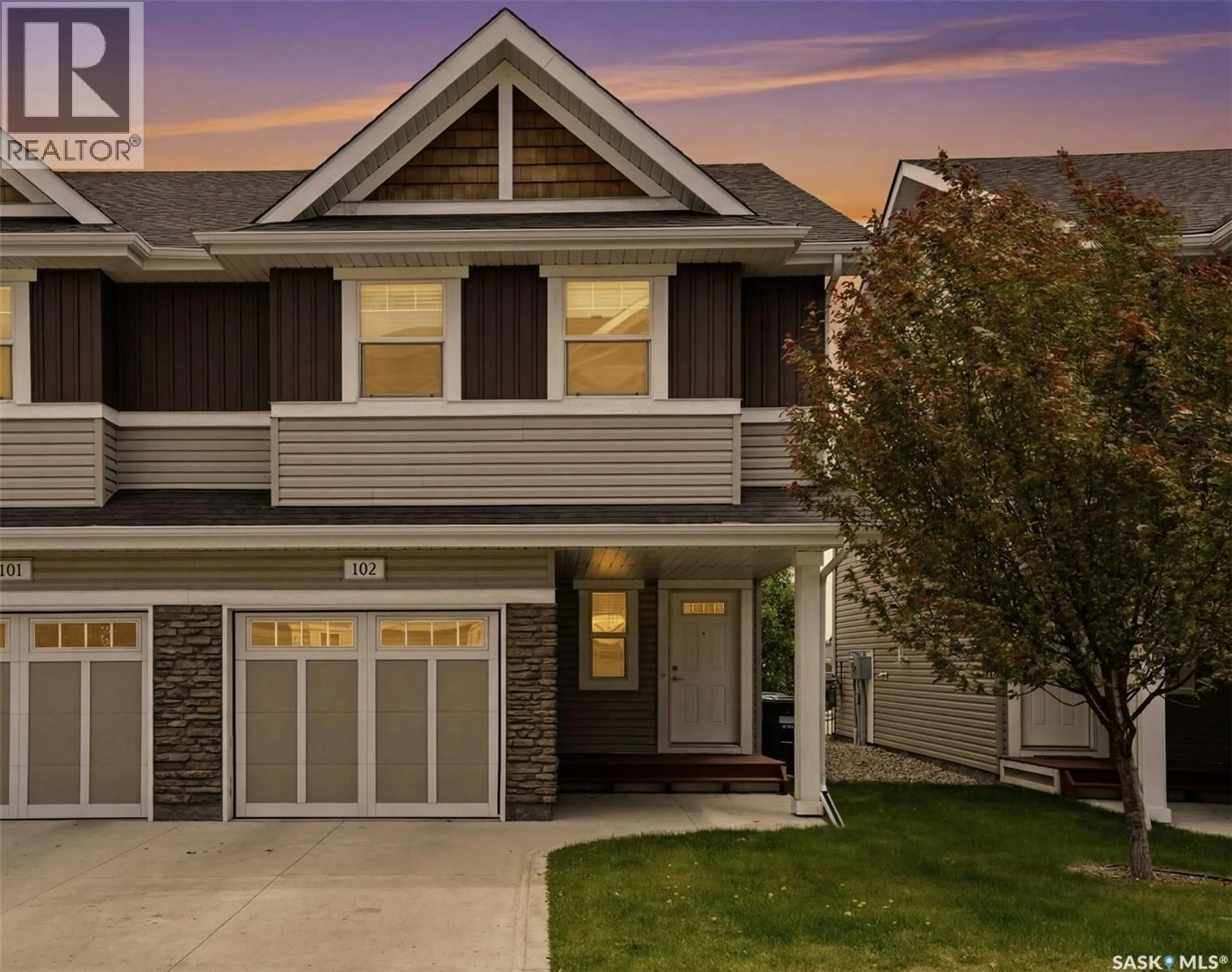 Home with vinyl exterior material, street for 315 - 102 DICKSON CRESCENT, Saskatoon Saskatchewan S7T0T8