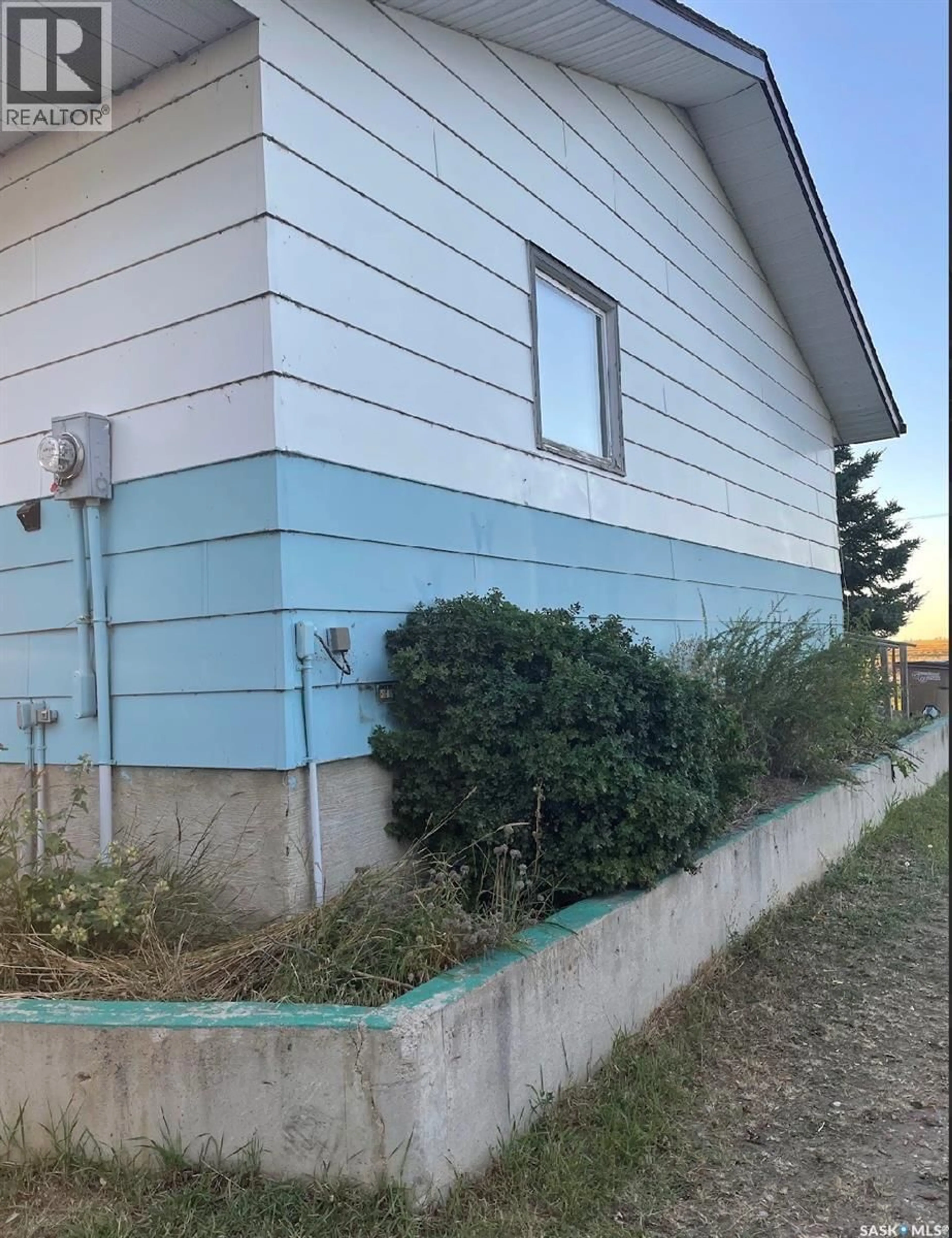 Home with vinyl exterior material, building for 300 MAIN STREET, St. Louis RM No. 431 Saskatchewan S0K3Y0