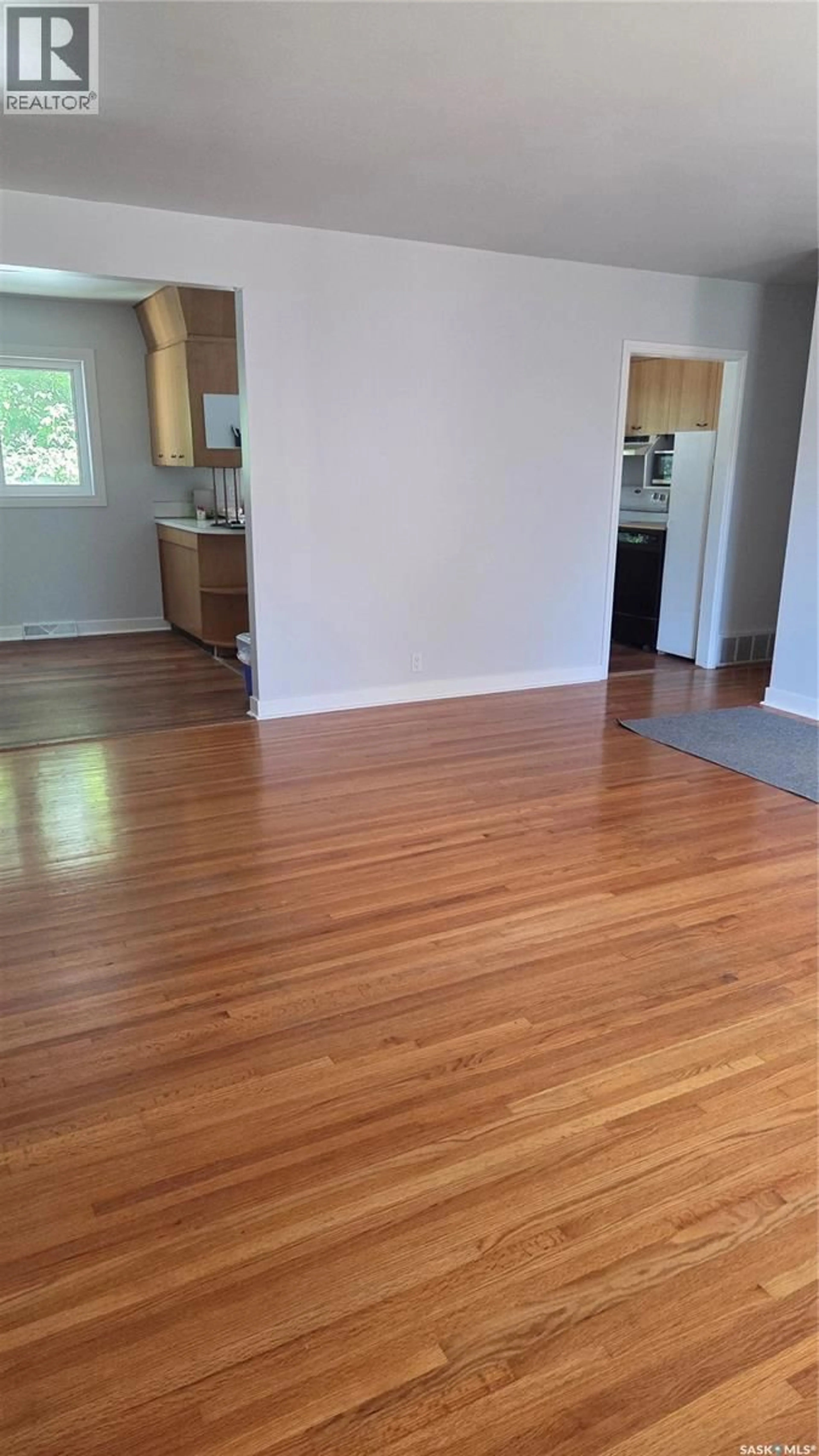 A pic of a room for 1151 BOGUE AVENUE, Moose Jaw Saskatchewan S6H4M4