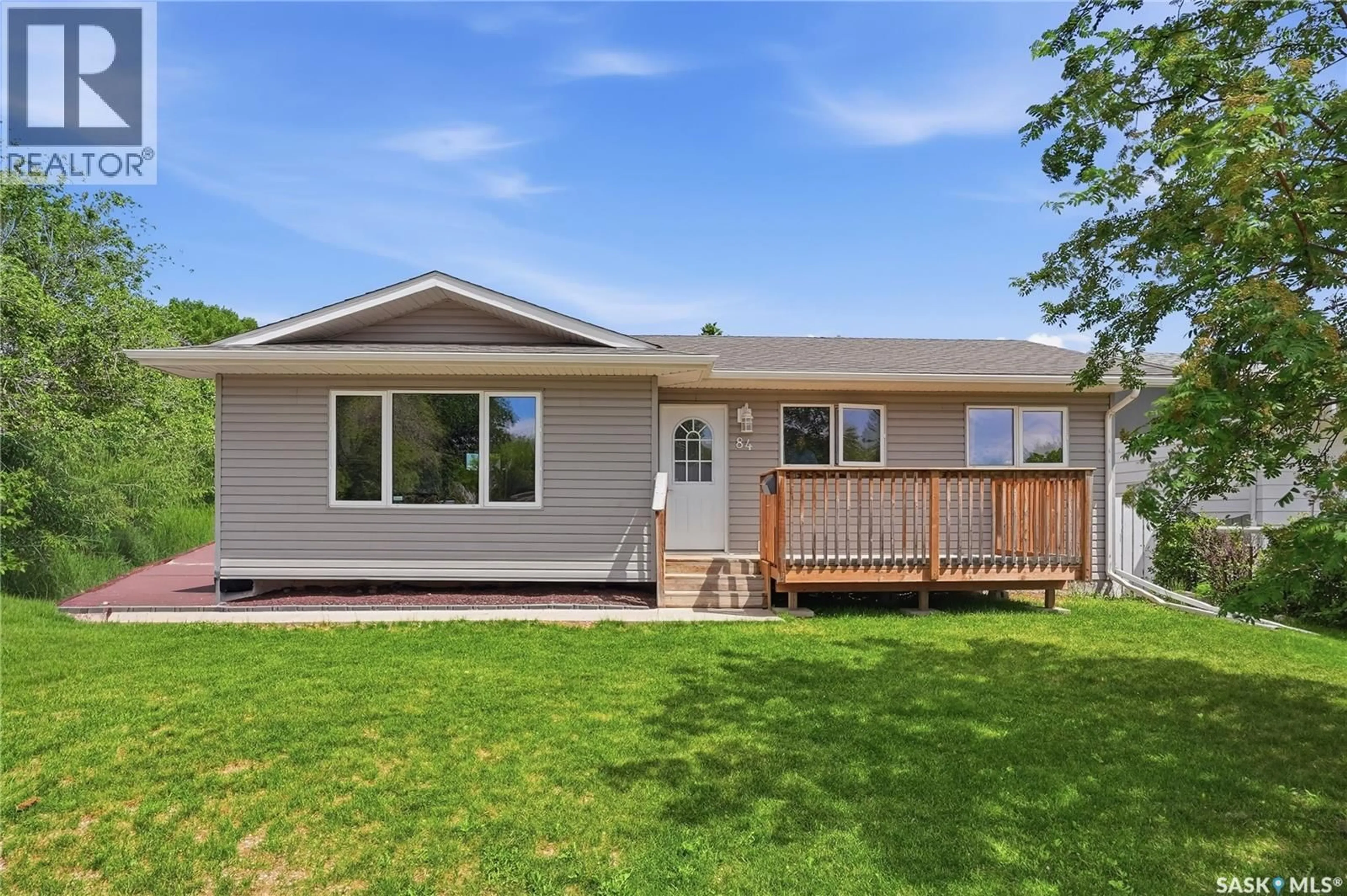 Home with vinyl exterior material, street for 84 BYERS CRESCENT, Saskatoon Saskatchewan S7L4H2