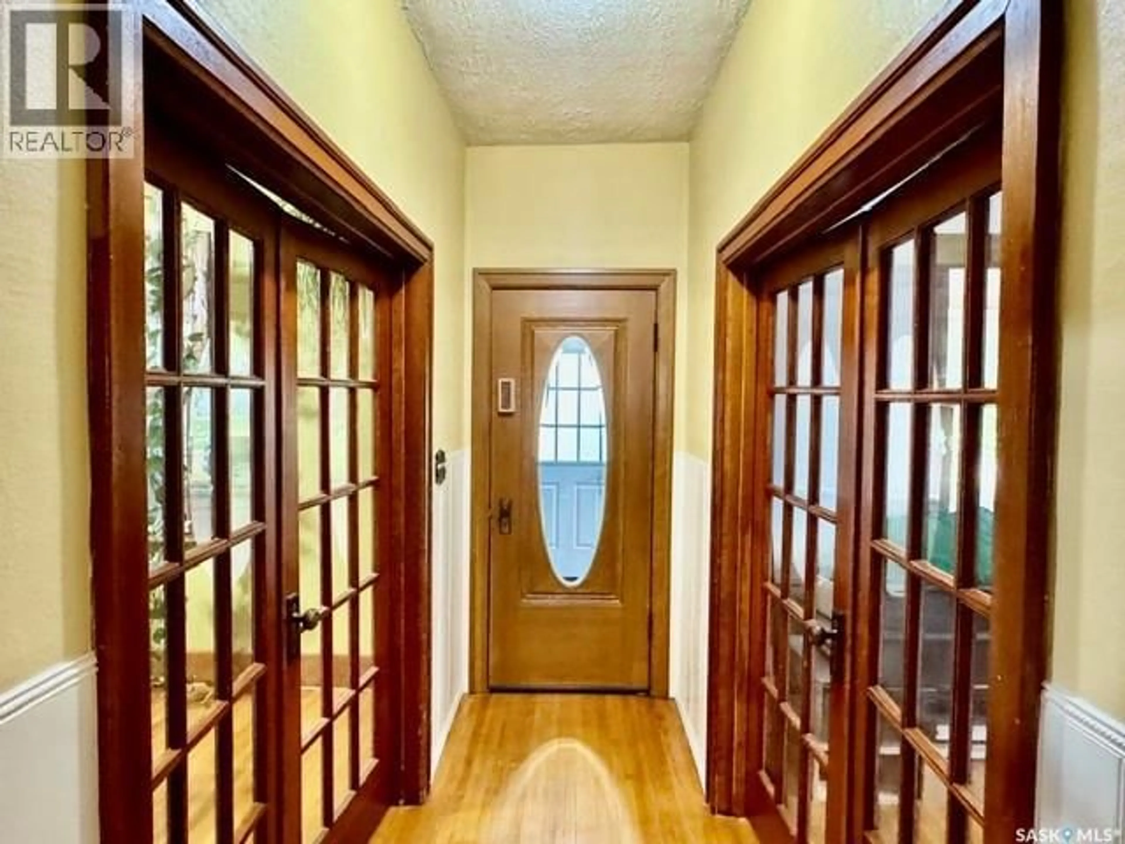 Indoor entryway for 708 12TH STREET, Humboldt Saskatchewan S0K2A0