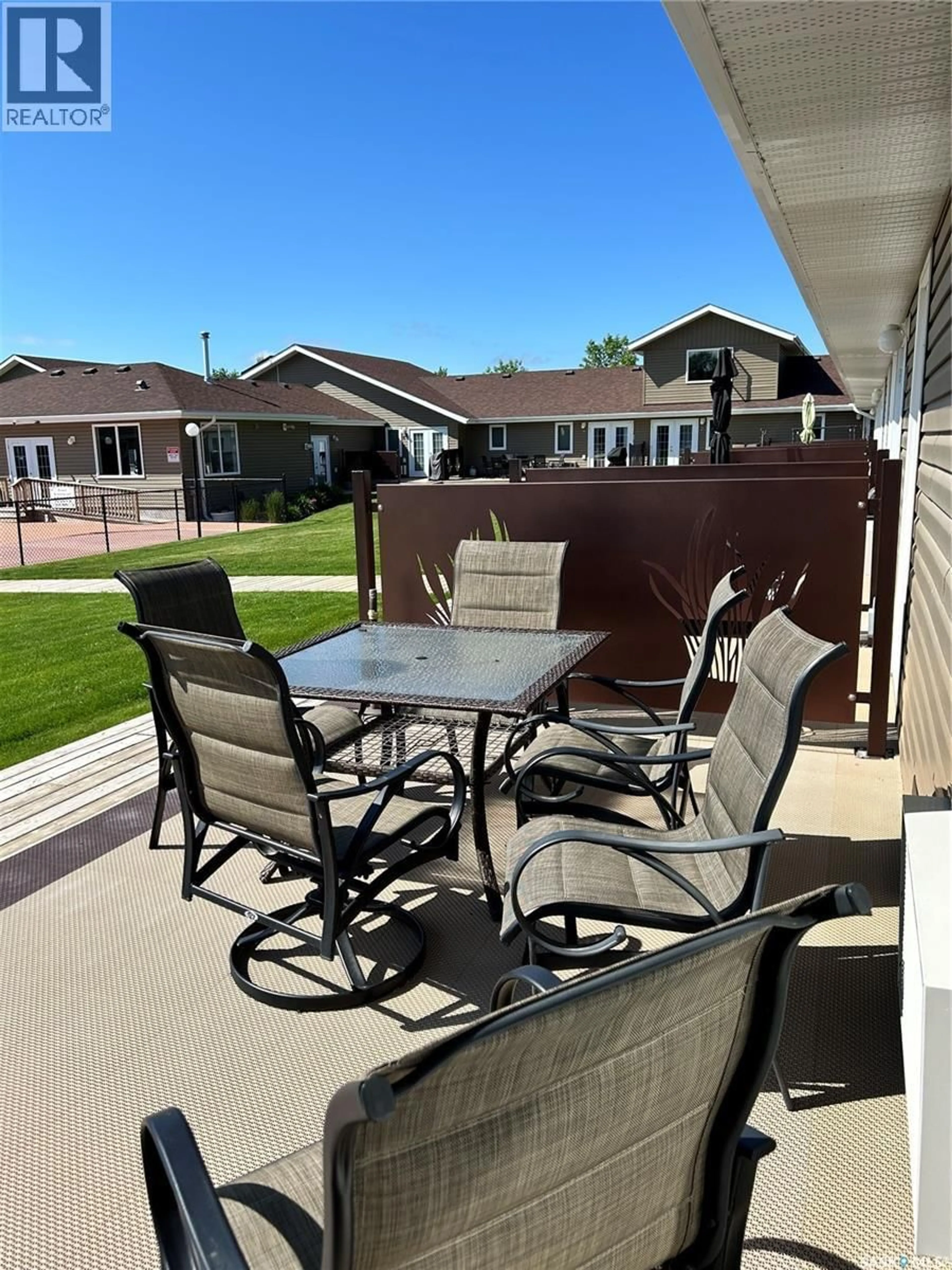 Patio, street for 15 1250 AARO AVENUE, Elbow Saskatchewan S0H1J0