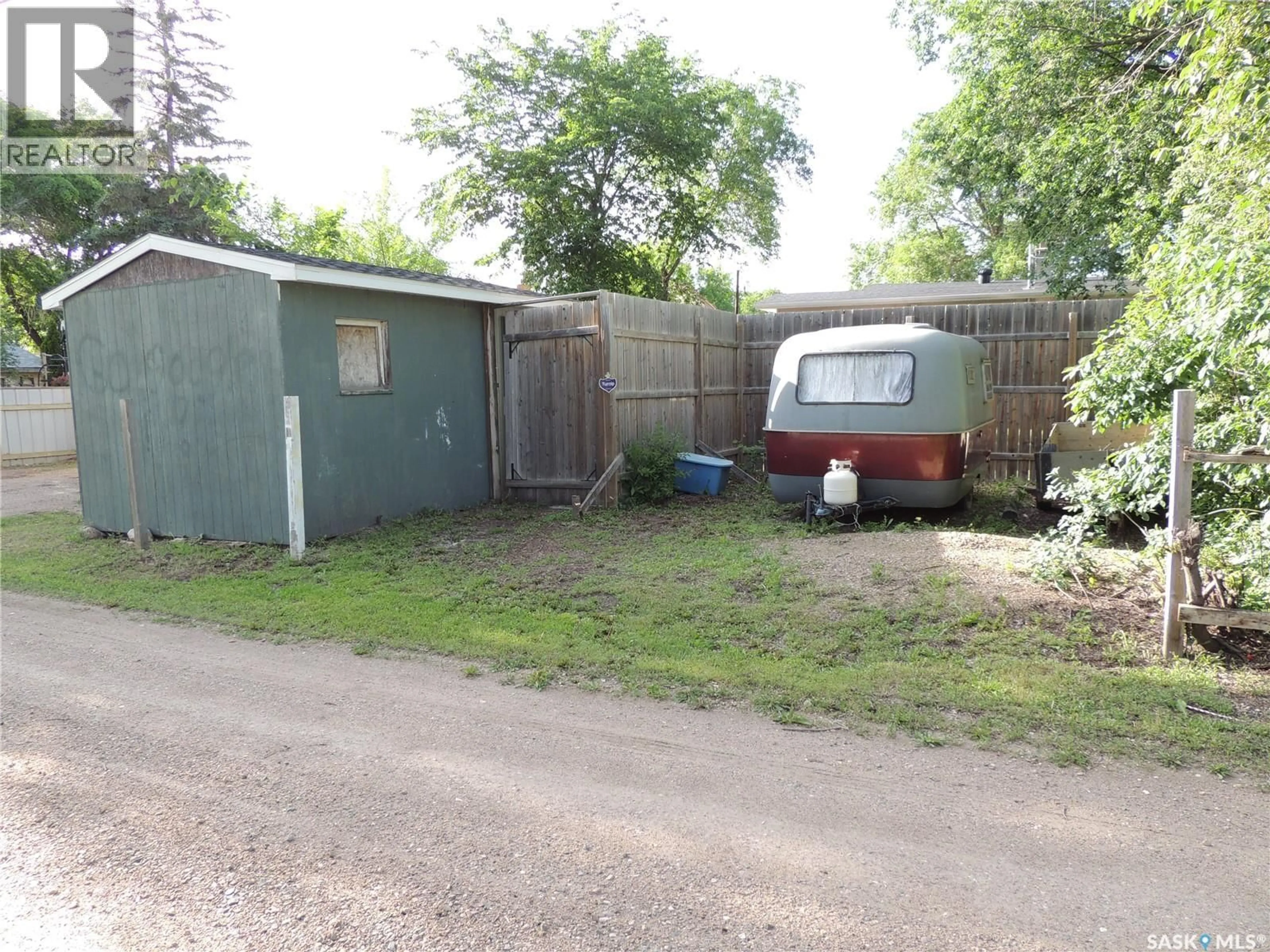 Shed for 826 ALBERT STREET, Estevan Saskatchewan S4A1S1