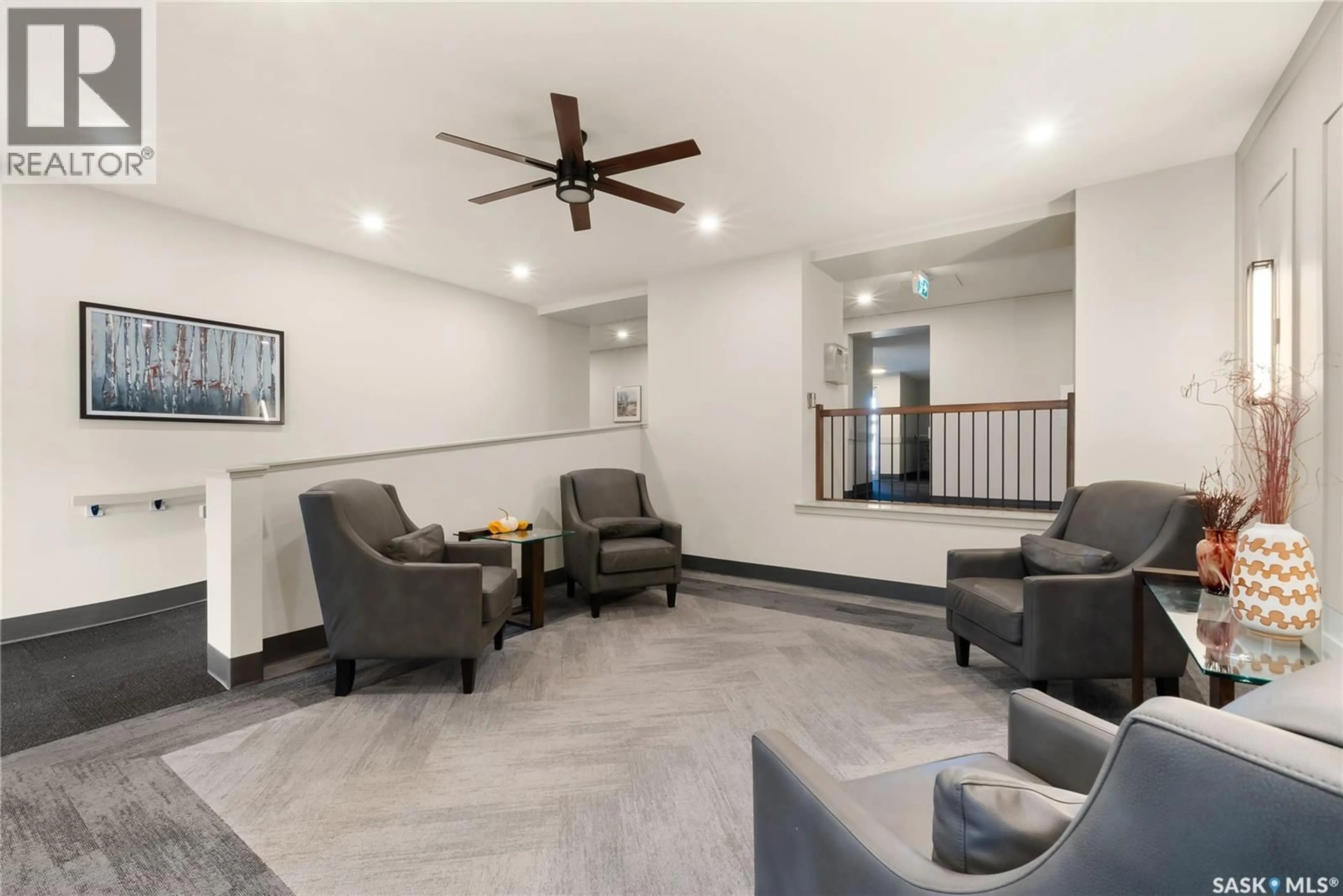 Lobby for 4615 - 304 RAE STREET, Regina Saskatchewan S4S3B2