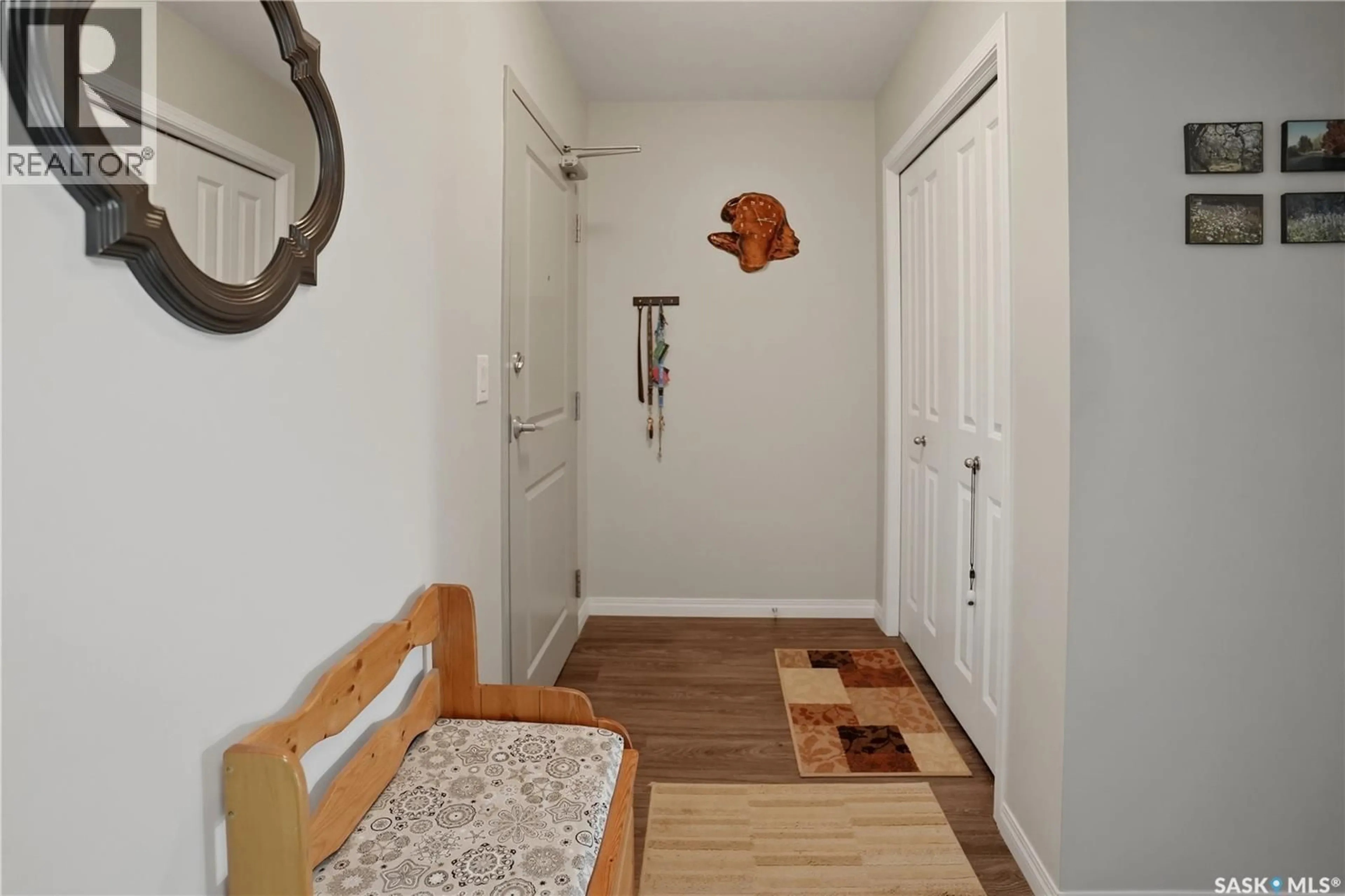 Indoor entryway for 308 - 2452 KILLDEER DRIVE, North Battleford Saskatchewan S9A3T5