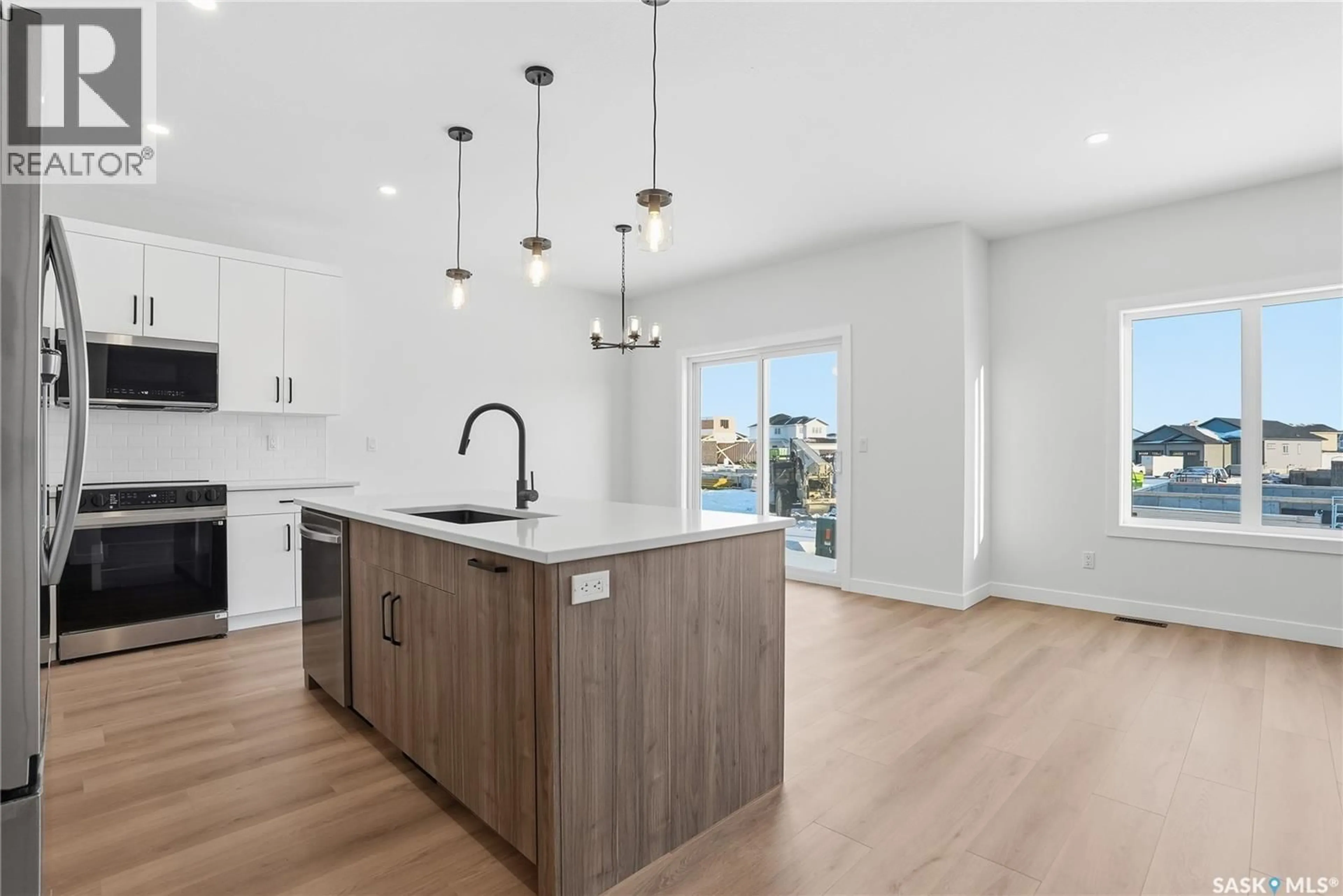 Open concept kitchen, unknown for 190 DORAN WAY, Saskatoon Saskatchewan S7V0Z7