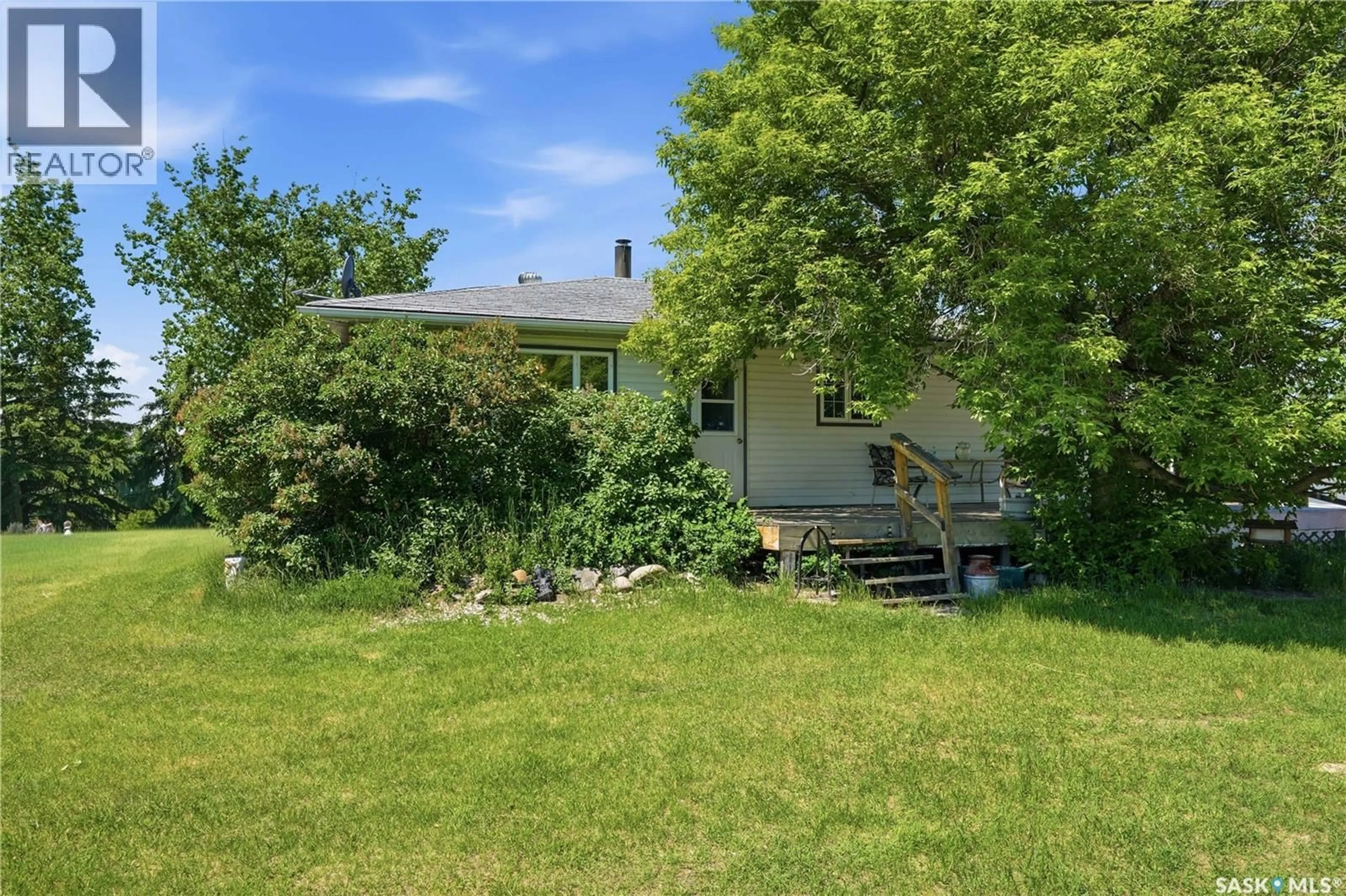 A pic from outside/outdoor area/front of a property/back of a property/a pic from drone, street for PLUNKETT, Viscount Rm No. 341 Saskatchewan S0K4M0