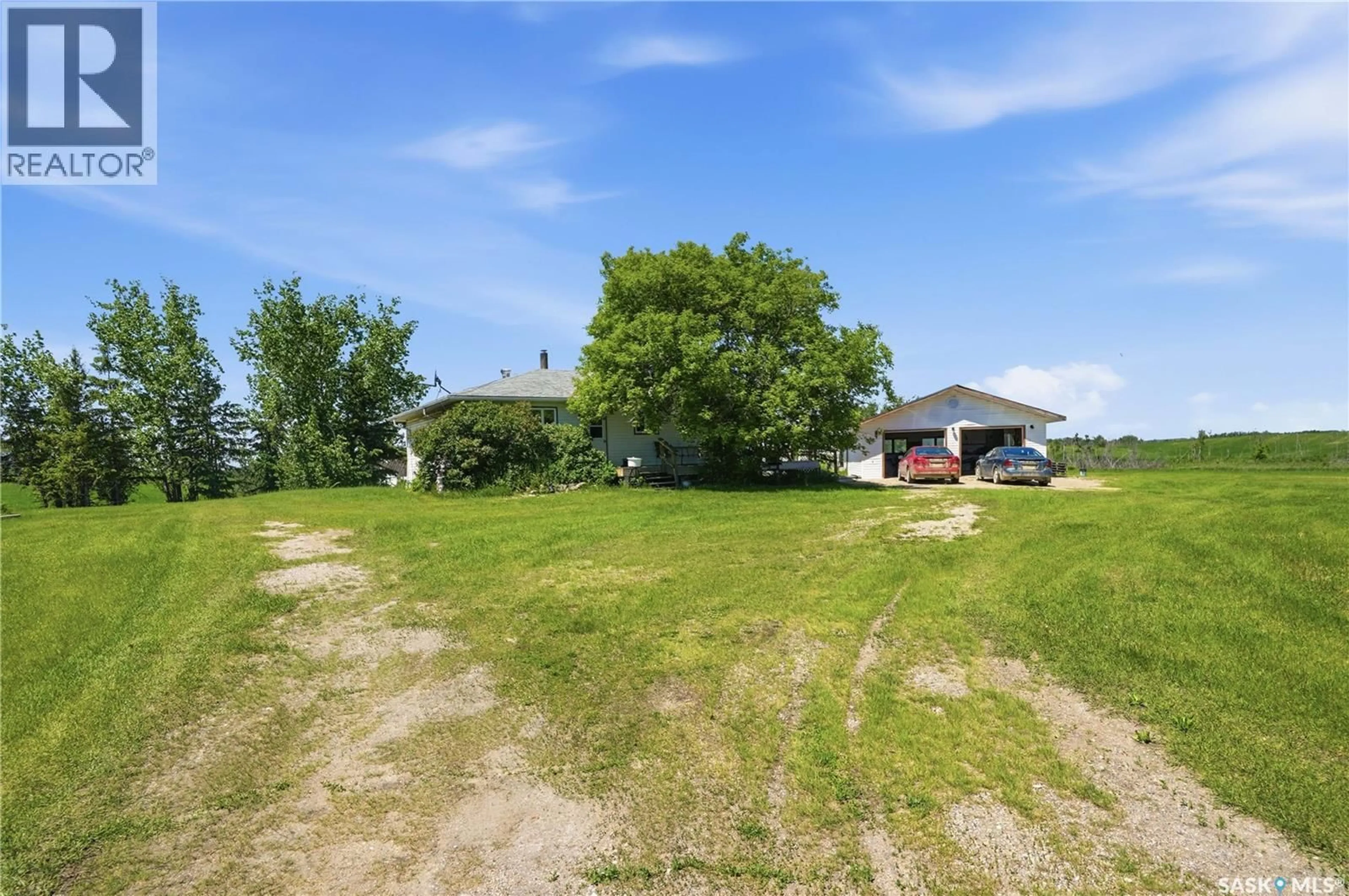 A pic from outside/outdoor area/front of a property/back of a property/a pic from drone, water/lake/river/ocean view for PLUNKETT, Viscount Rm No. 341 Saskatchewan S0K4M0