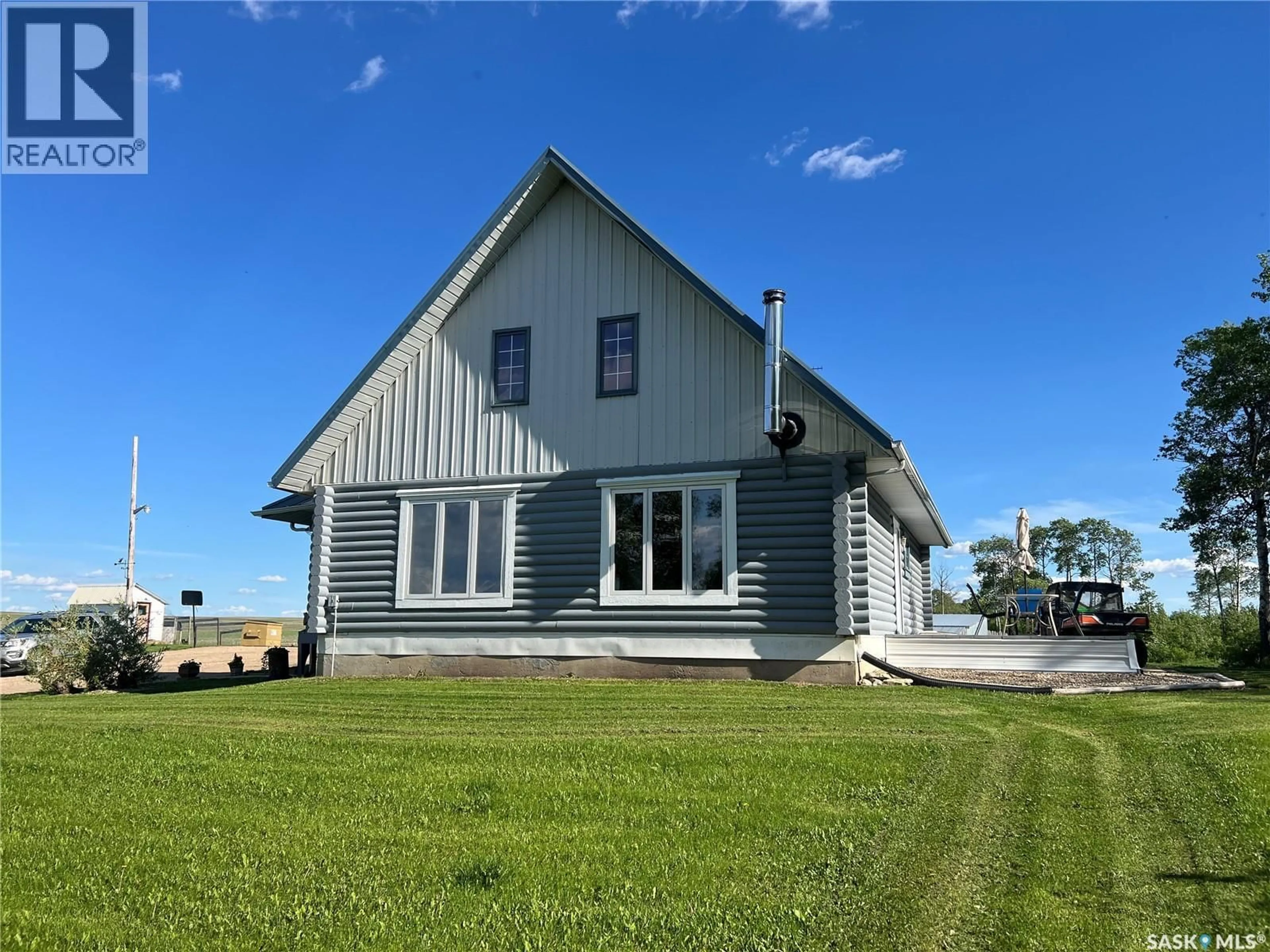 Home with vinyl exterior material, unknown for KIEHN ACREAGE, Porcupine Rm No. 395 Saskatchewan S0E1H0