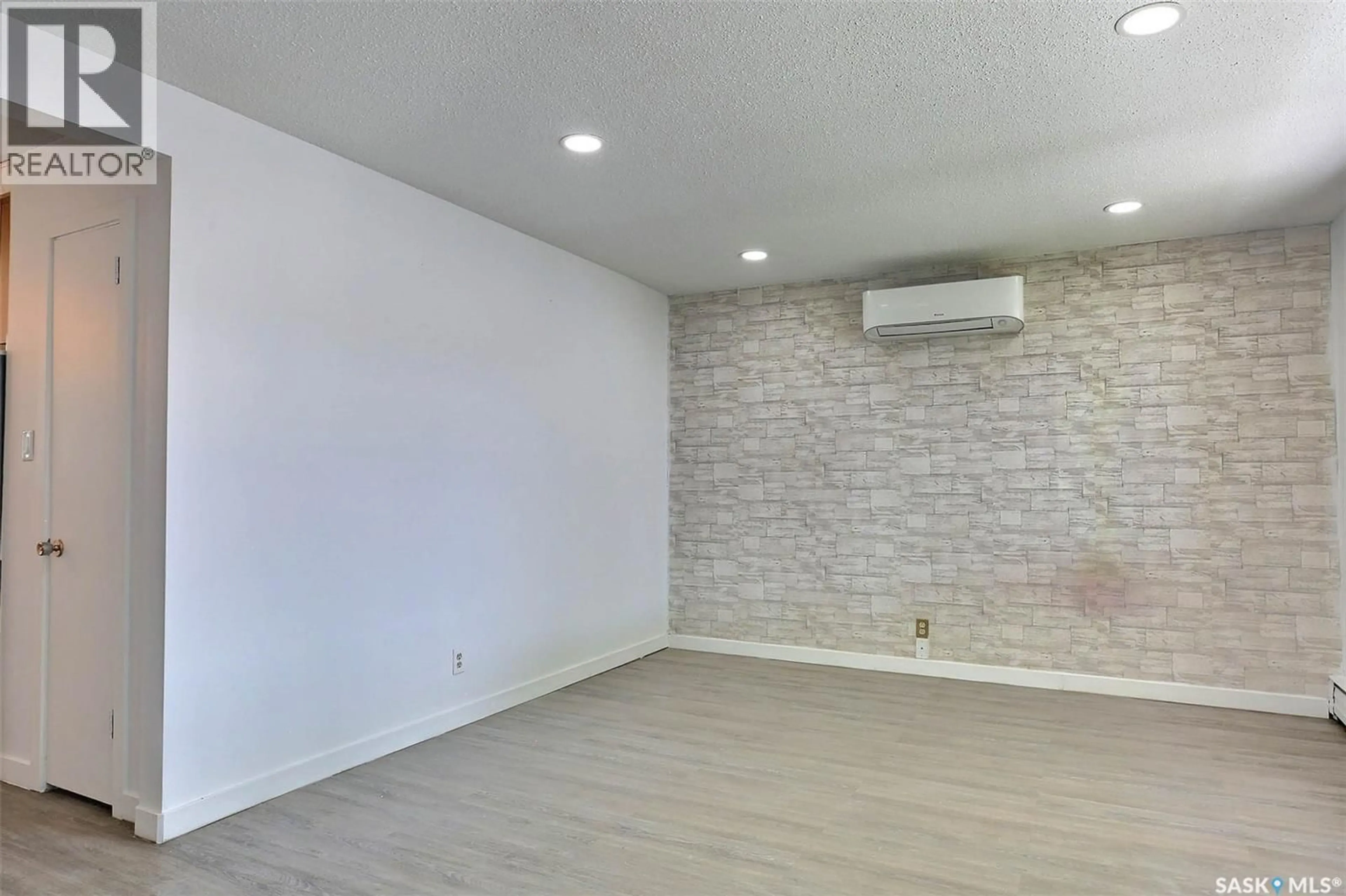 A pic of a room for 243 SMITH STREET, Regina Saskatchewan S4R3B5
