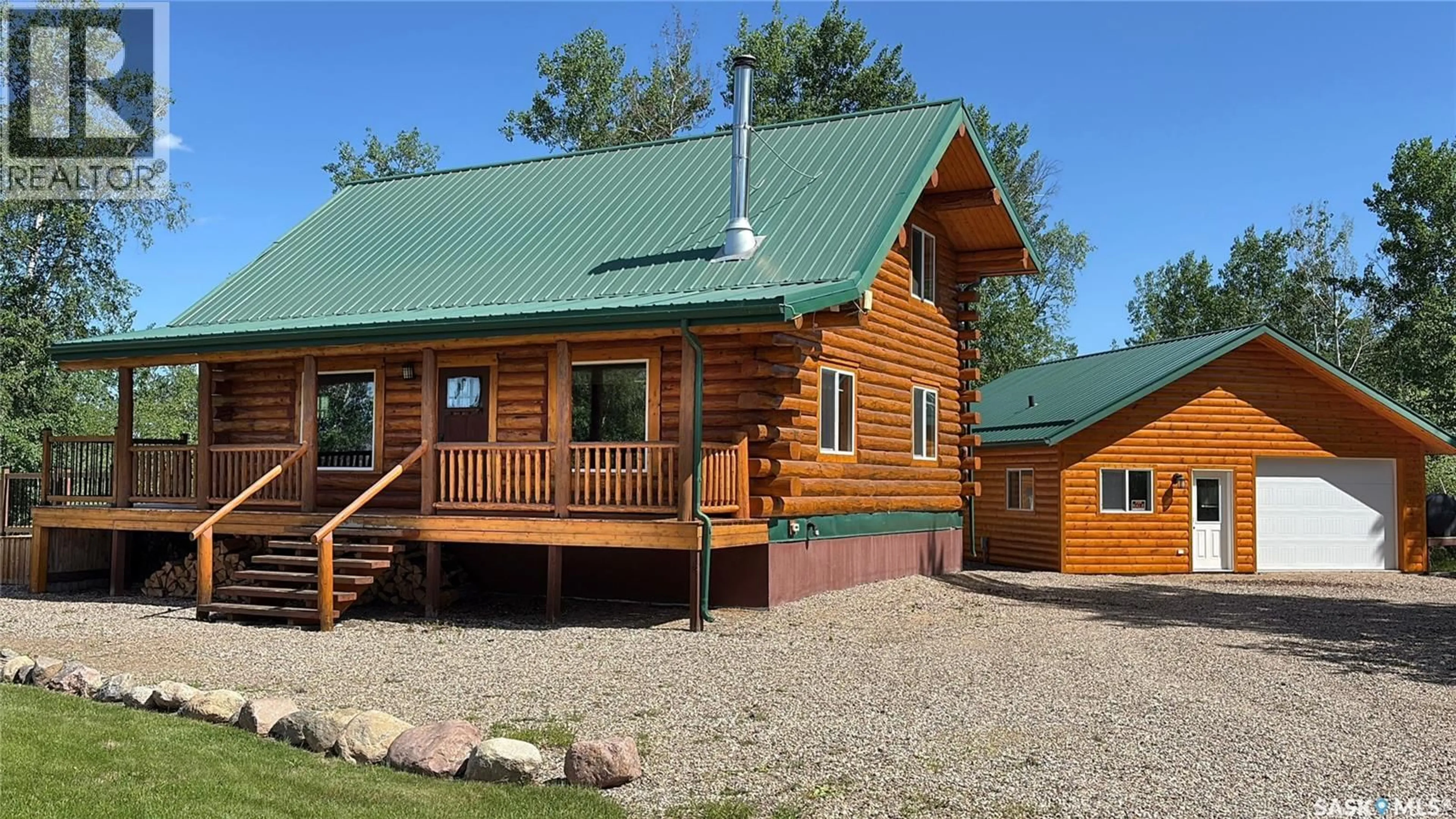 Home with vinyl exterior material, building for 10 ANDREWS WAY, Cowan Lake Saskatchewan S0J0E0