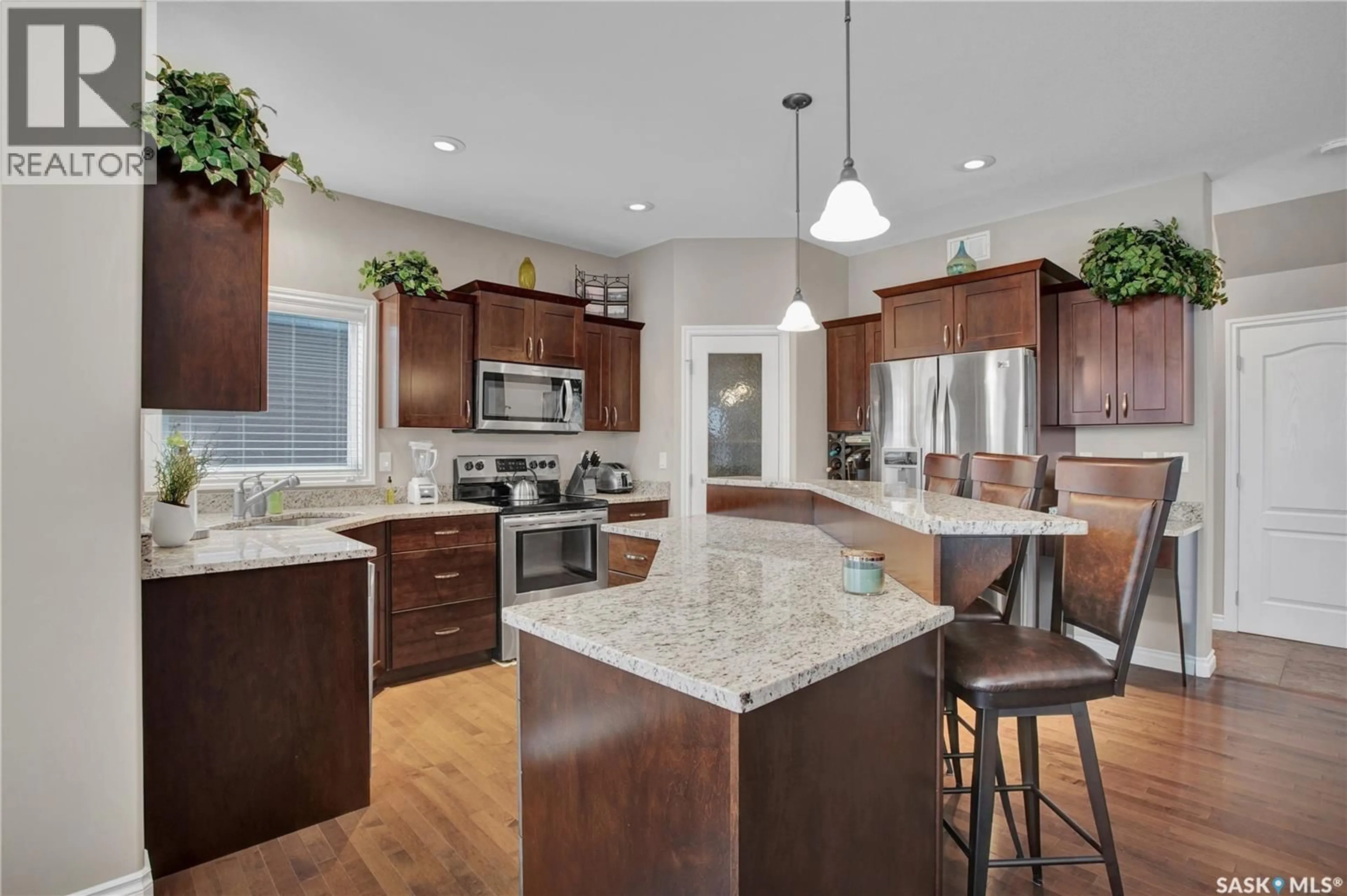 Open concept kitchen, ceramic/tile floor for 1510 SHEPHERD CRESCENT, Saskatoon Saskatchewan S7W0B6