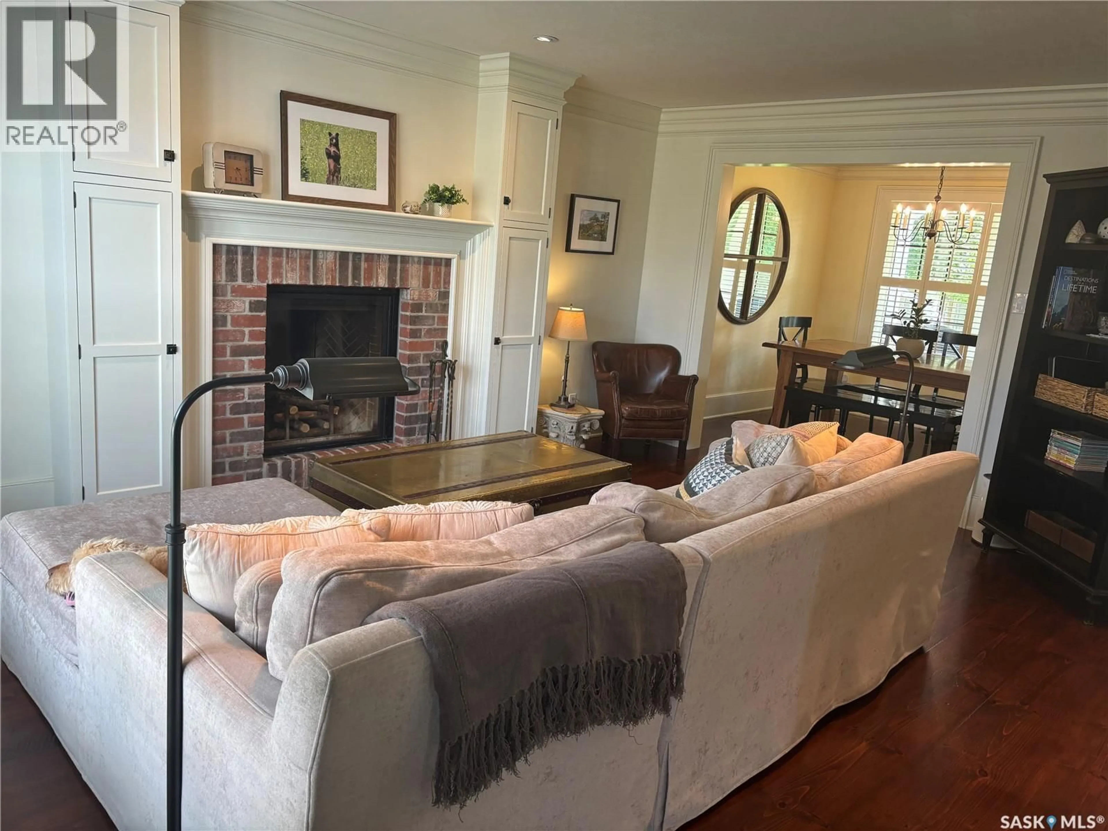 Living room with furniture, unknown for 724 ST ANDREWS DRIVE, Swift Current Saskatchewan S9H1L1