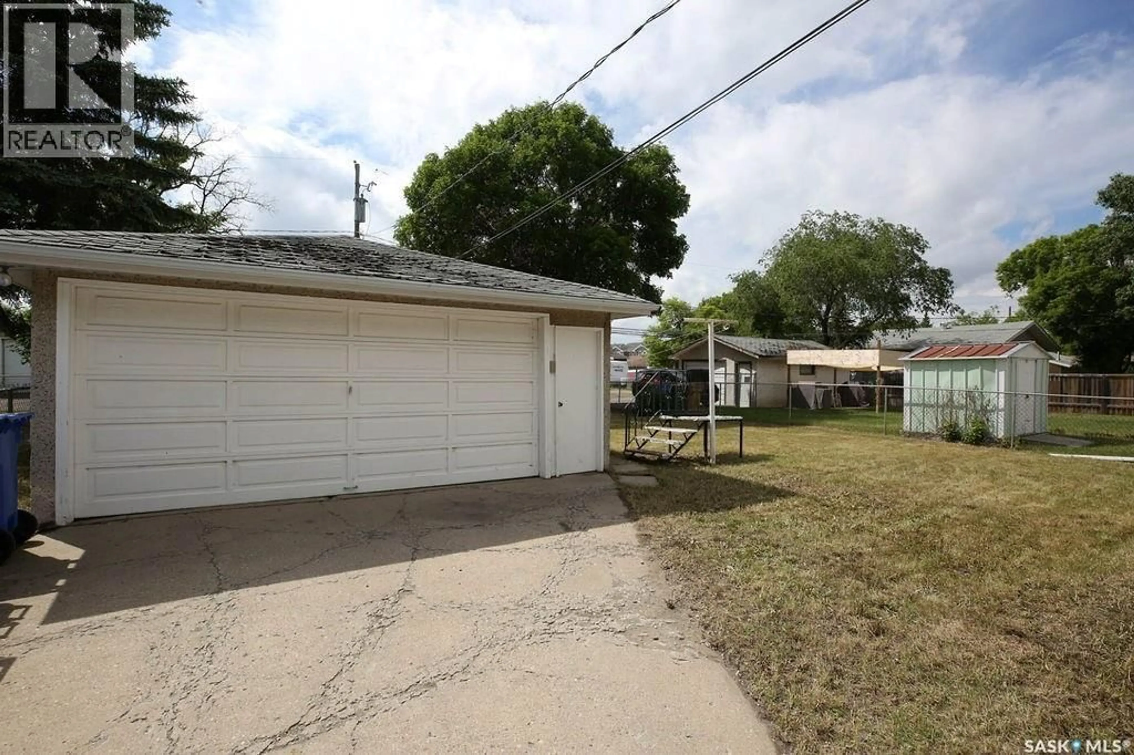 Unknown for 1046 LINDSAY STREET, Regina Saskatchewan S4N3A9