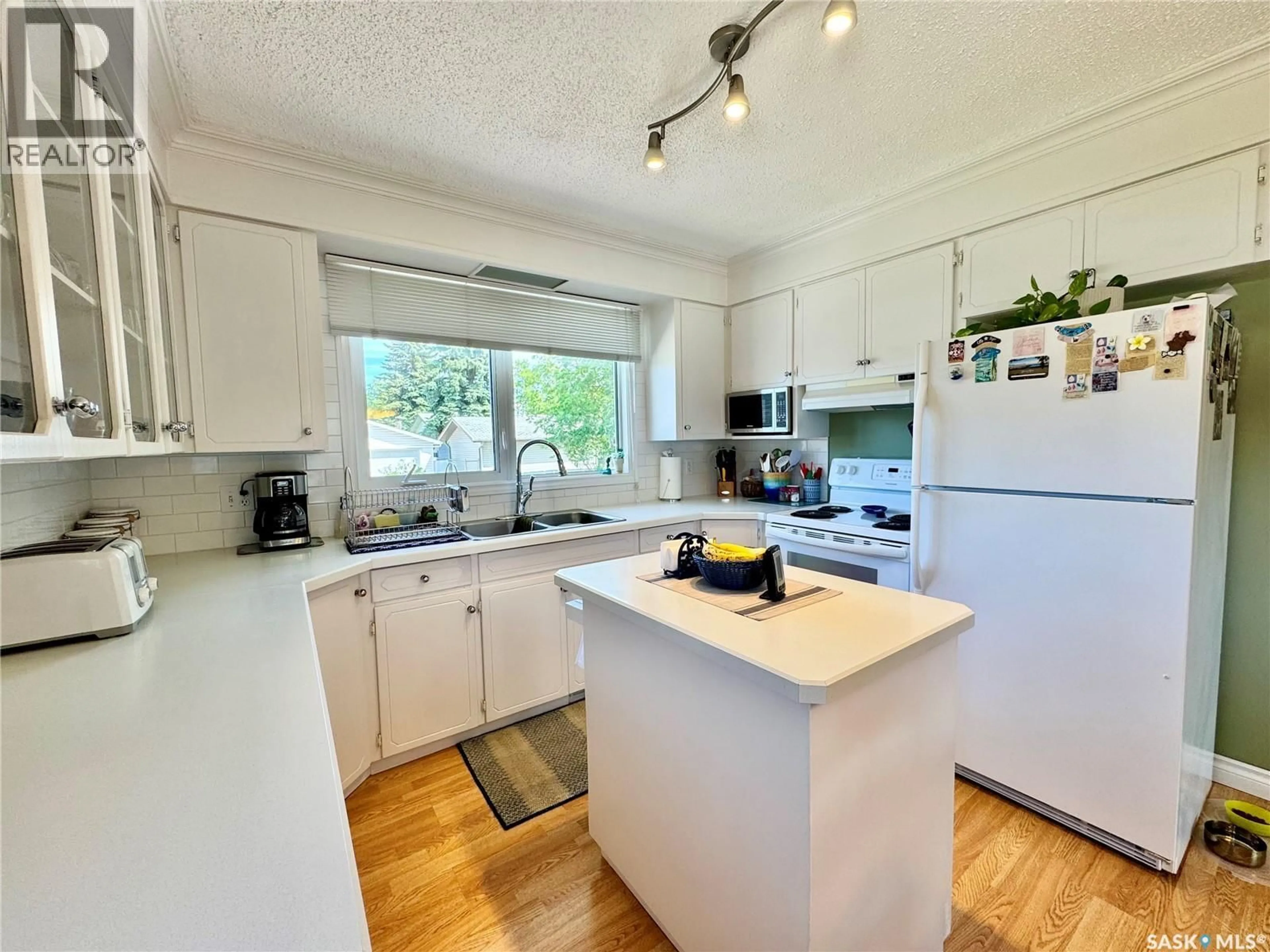 Unknown for 1430 SIBBALD CRESCENT, Prince Albert Saskatchewan S6V6B4