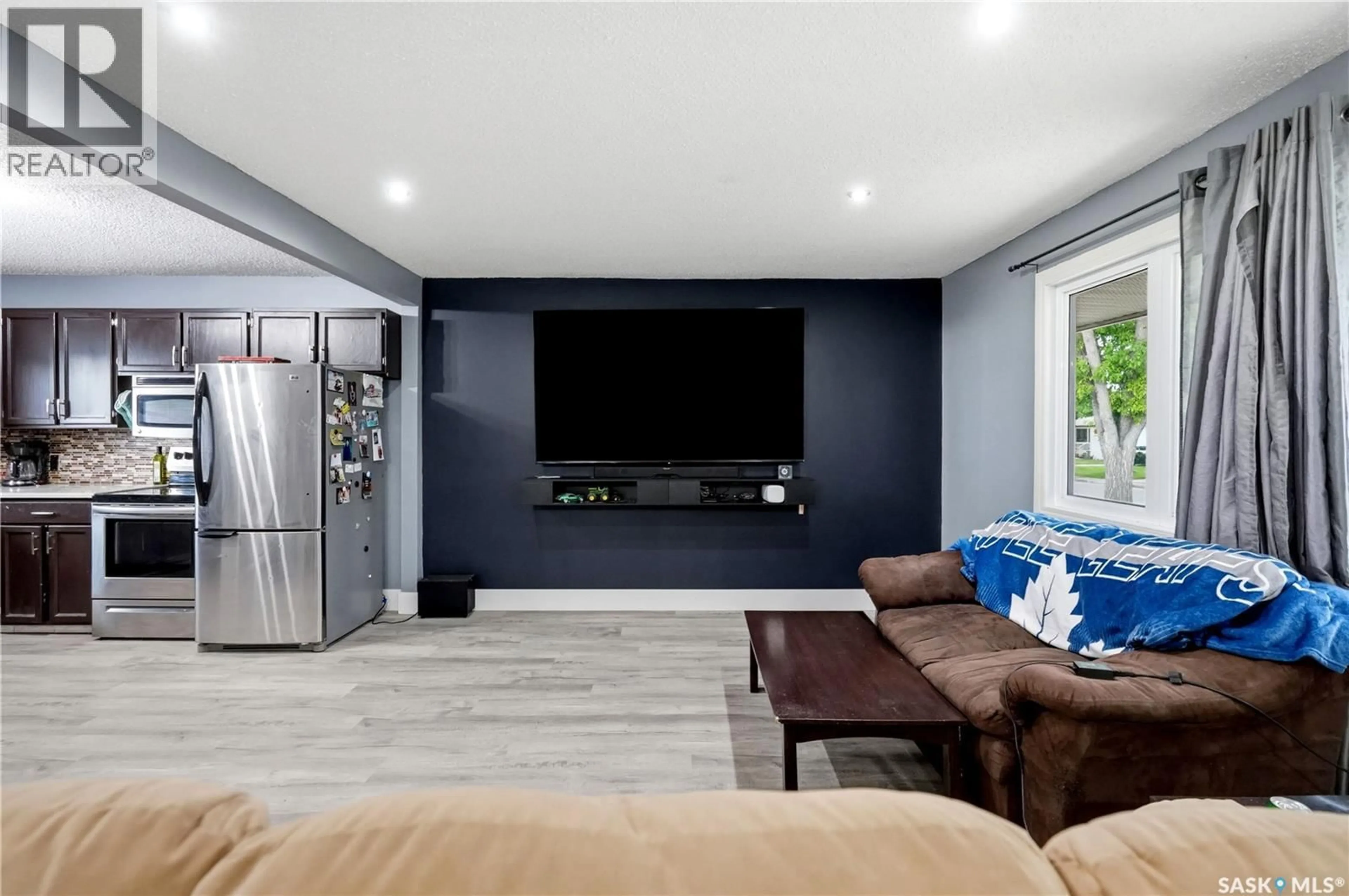Home theater for 818 GRANDVIEW STREET, Moose Jaw Saskatchewan S6H5L8